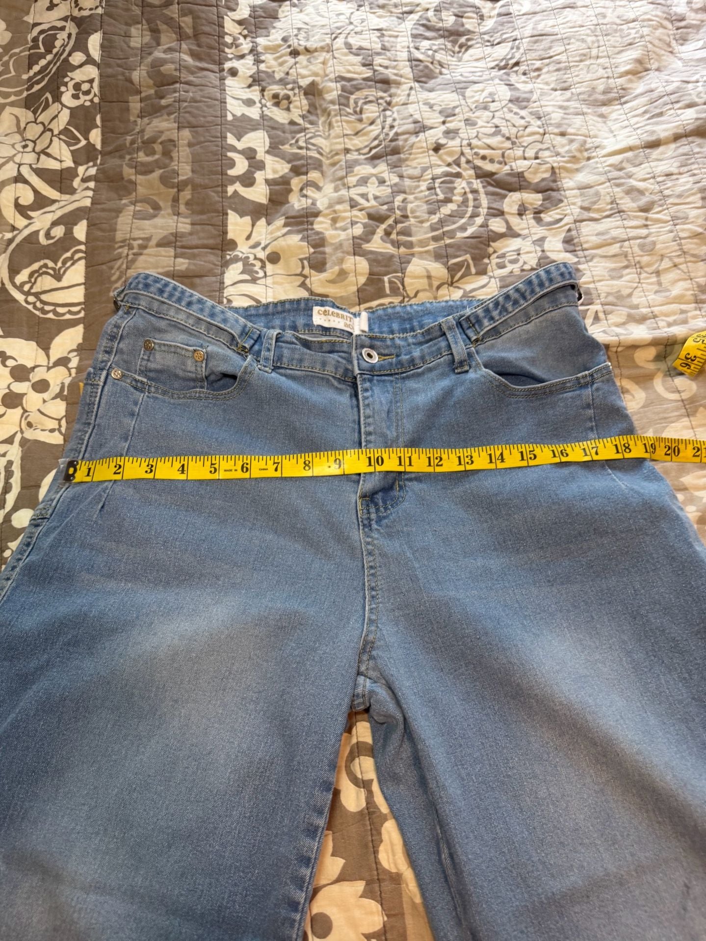 Celebrity Pink Cargo Jeans Size 16 Light Wash Straight Leg 10