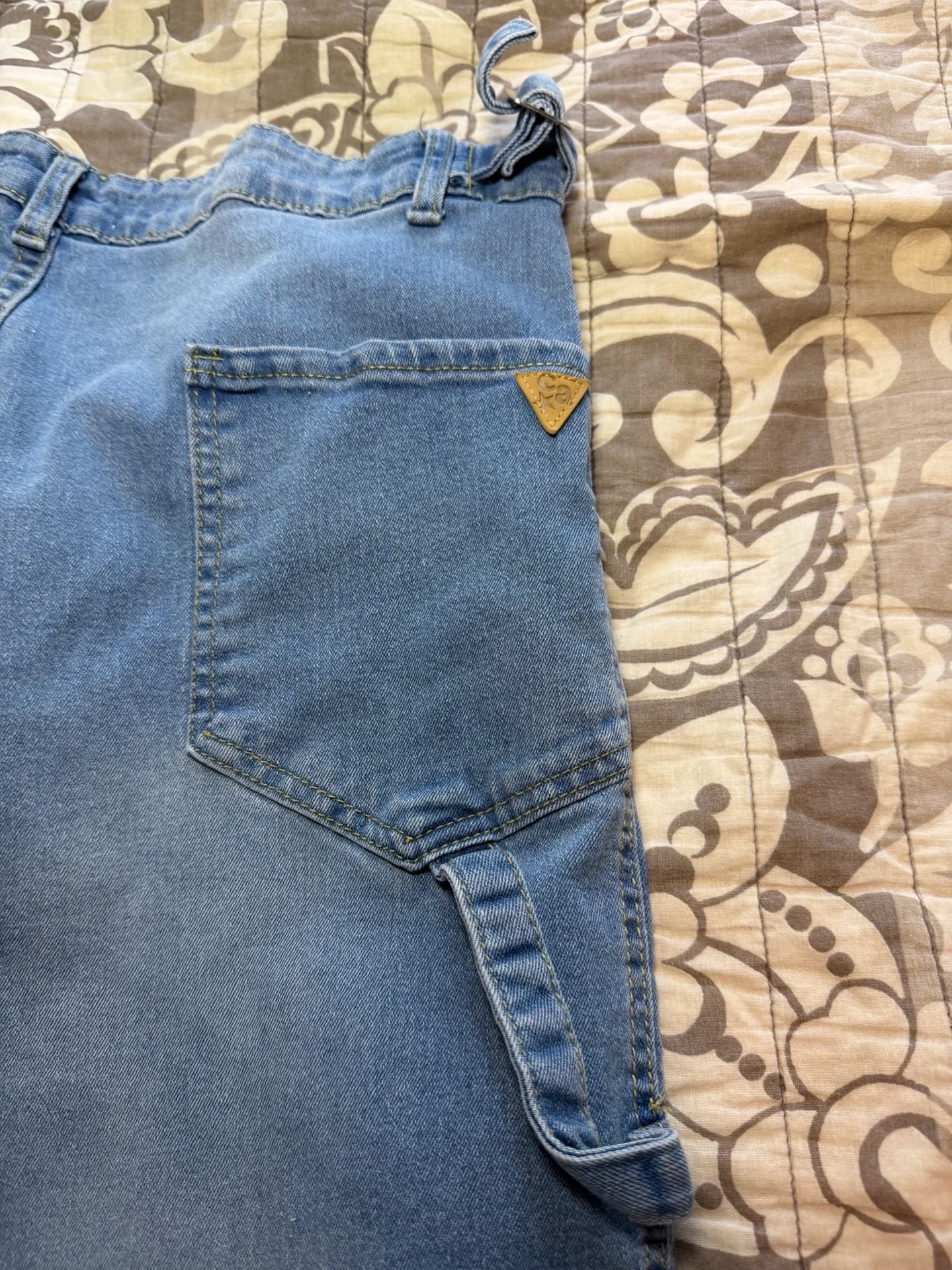 Celebrity Pink Cargo Jeans Size 16 Light Wash Straight Leg 12