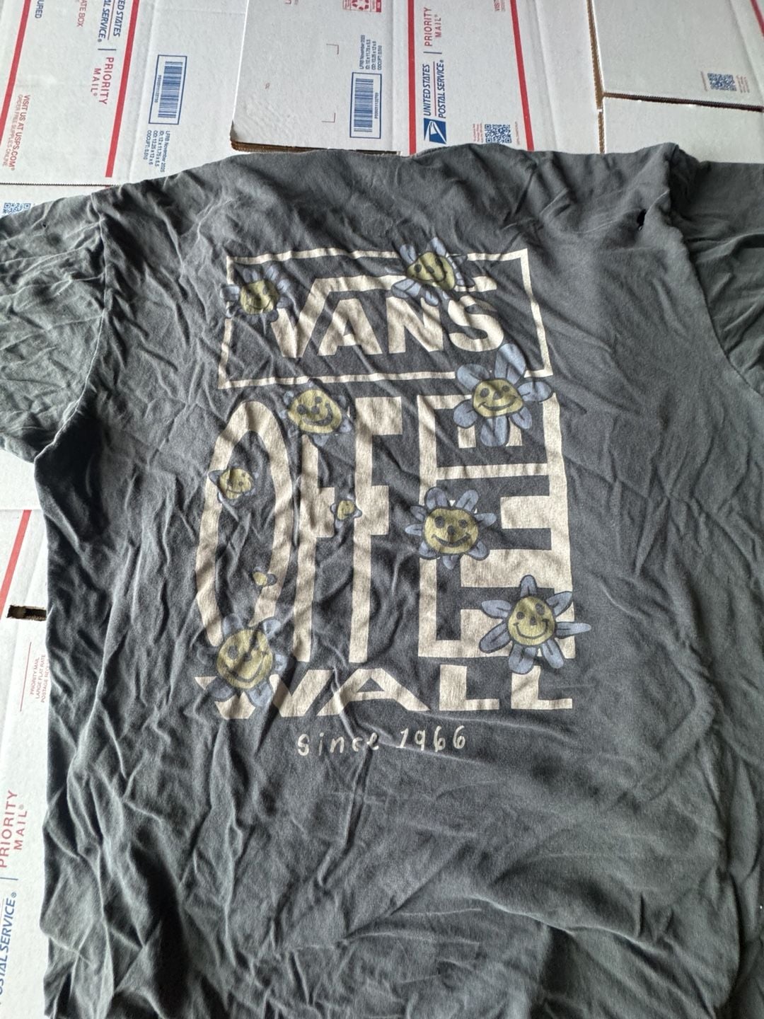 Vans Classic Fit T-Shirt Size Large Gray Flower Off The Wall Graphic Tee 6