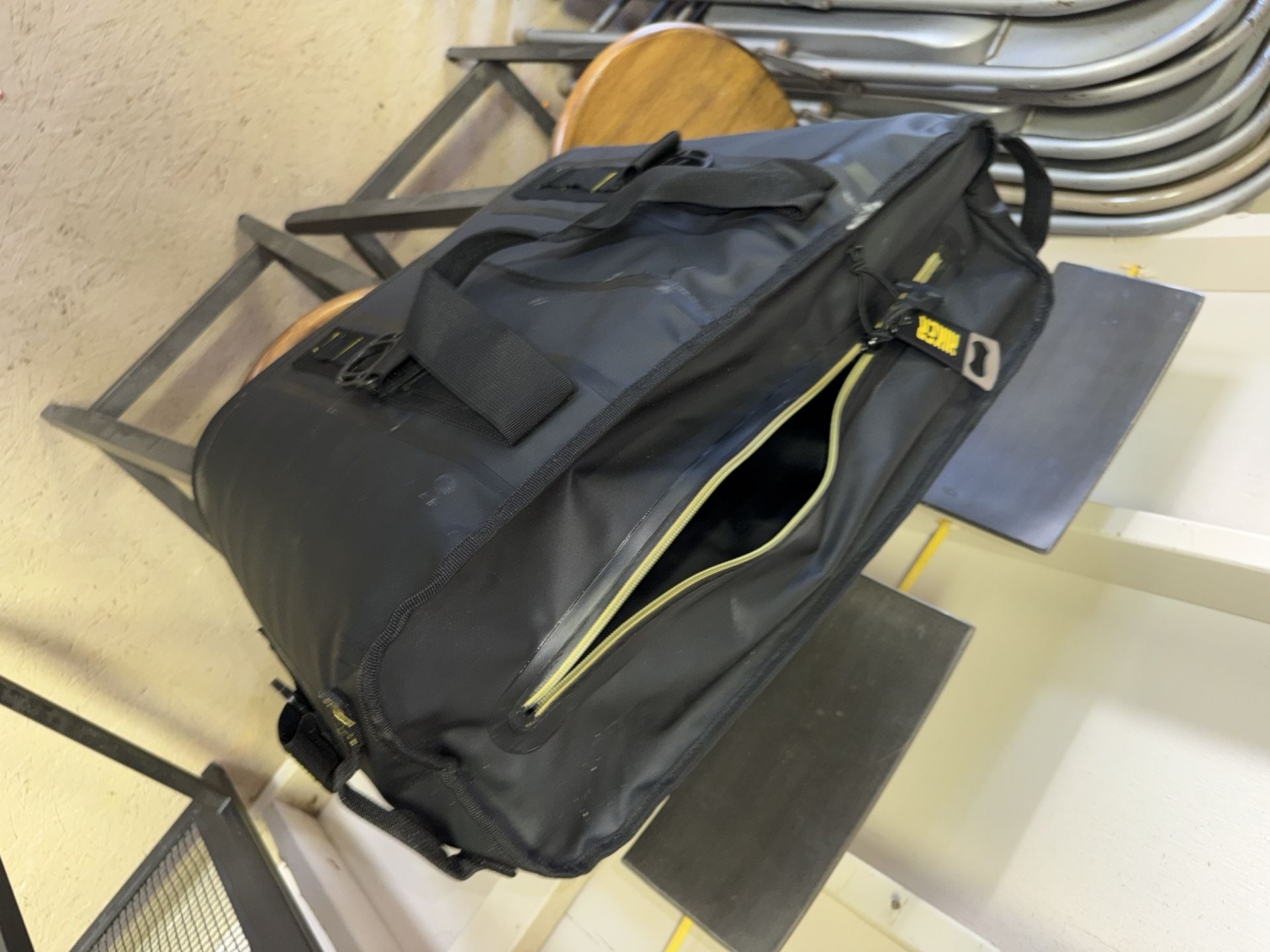 Hiker Waterproof Cooler Bag Black Insulated Tote Duffel 7