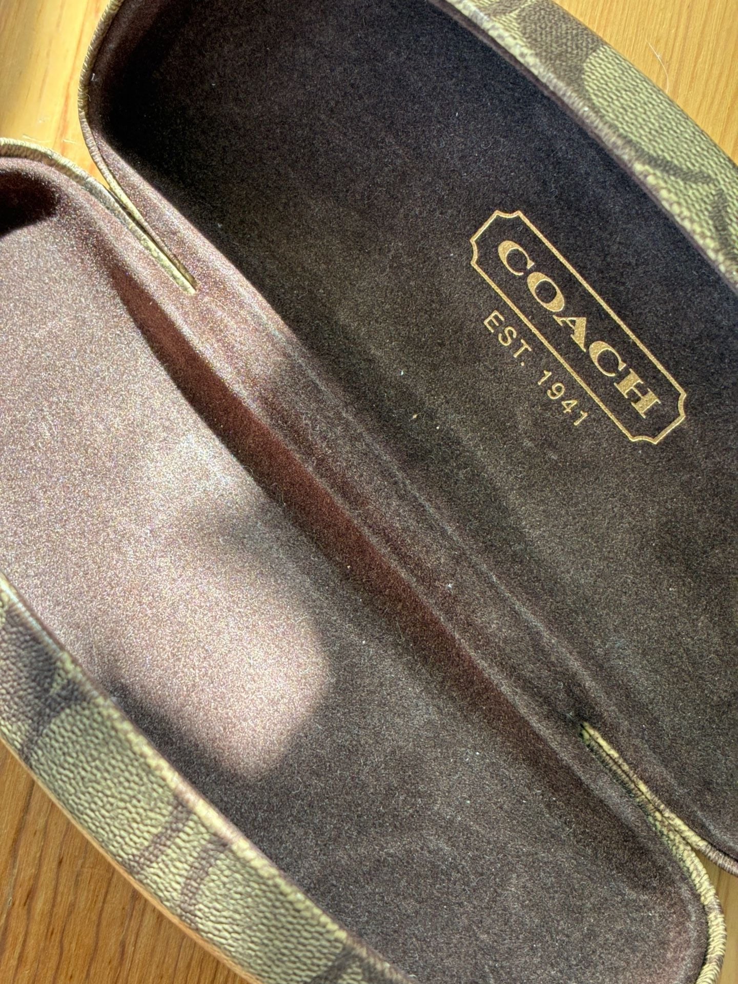 Coach Signature C Eyeglass Case Brown Tan Hard Shell 3