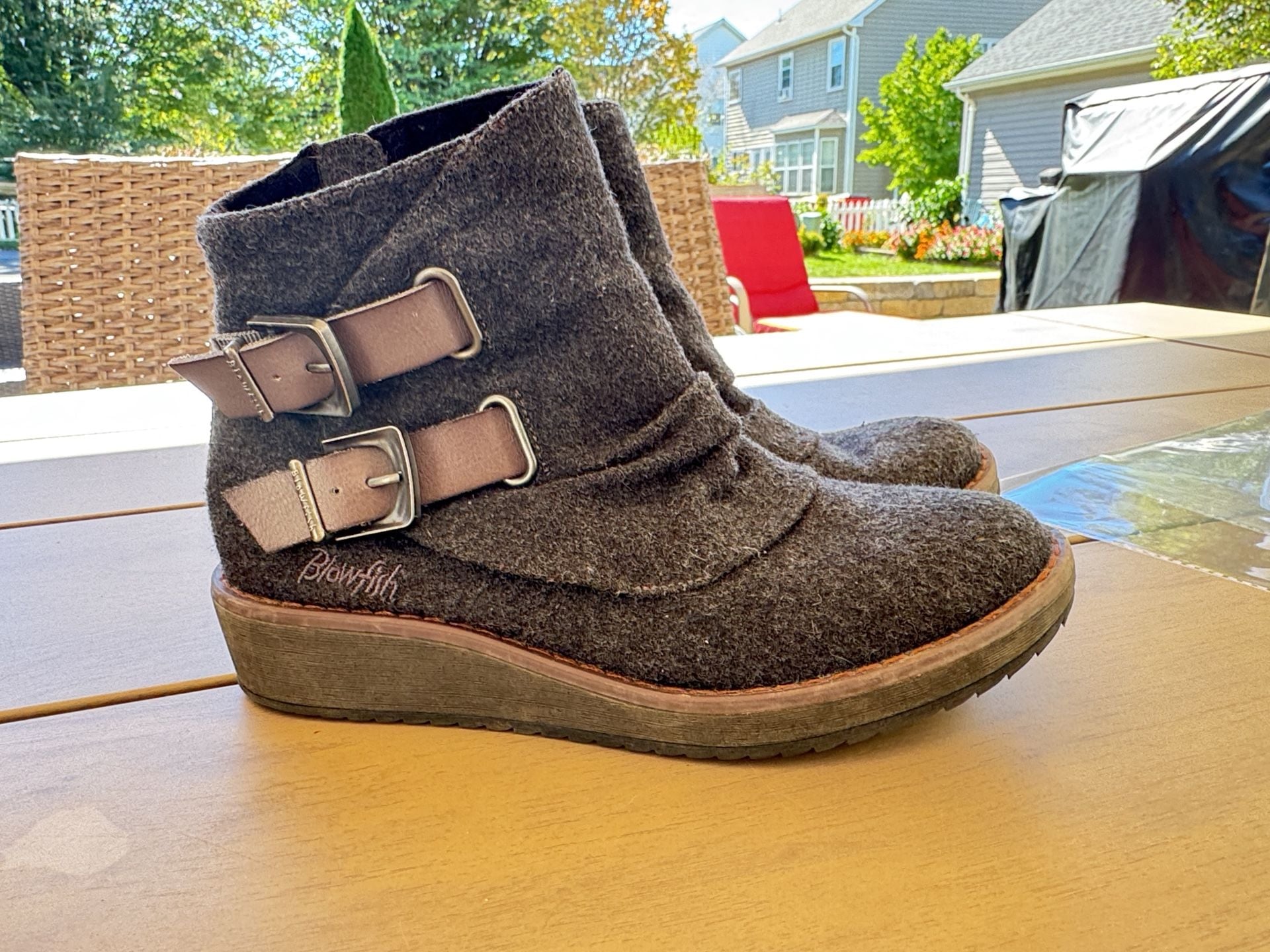 Blowfish Malibu S 7 Felt Ankle Booties Gray Buckles Wedge Heels 3