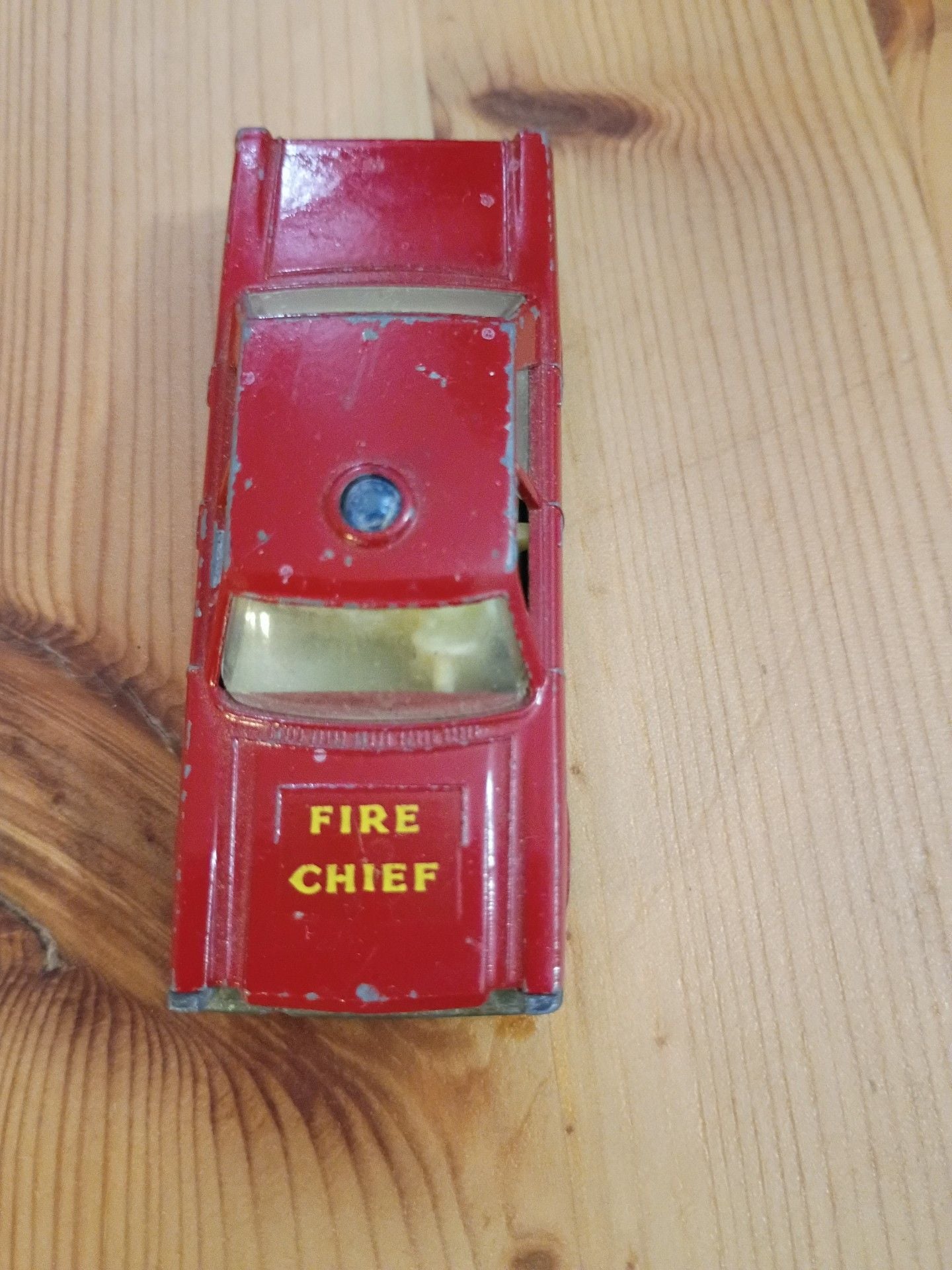 Vintage Matchbox Fire Chief Car Diecast Toy 1