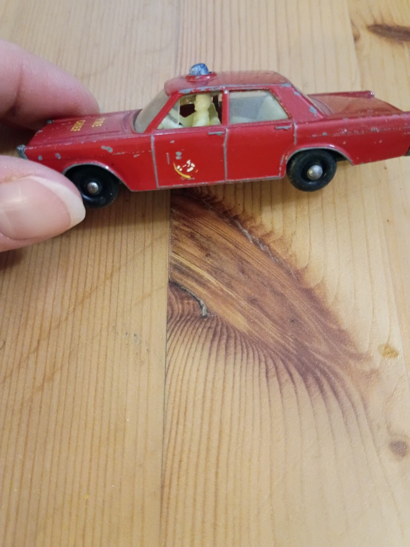 Vintage Matchbox Fire Chief Car Diecast Toy 2