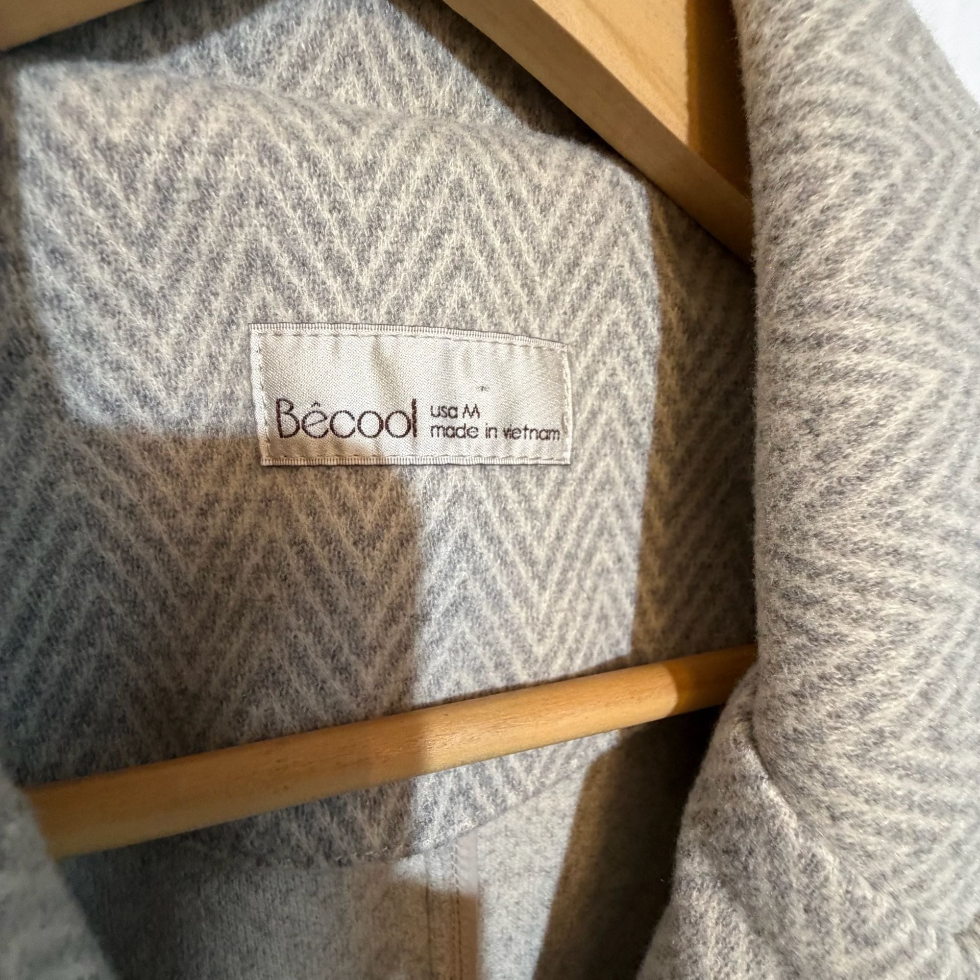 Bécool Herringbone Coat Size M Tan Cream Chevron Pattern Blazer 4