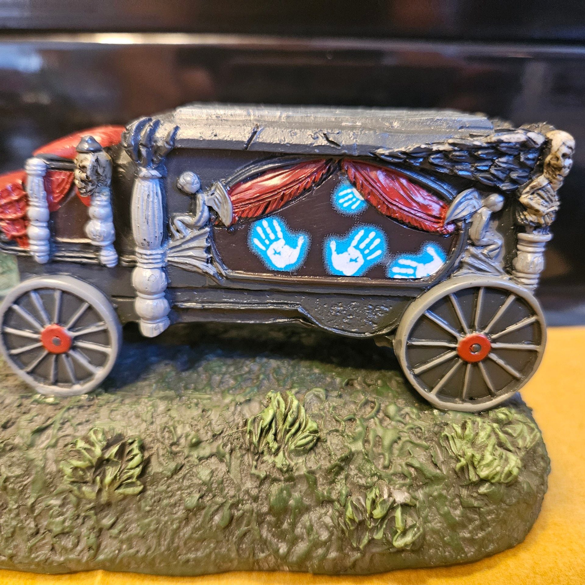 Hawthorne Village Ghostly Hearse Lighted Halloween Village Carriage—As Is 3