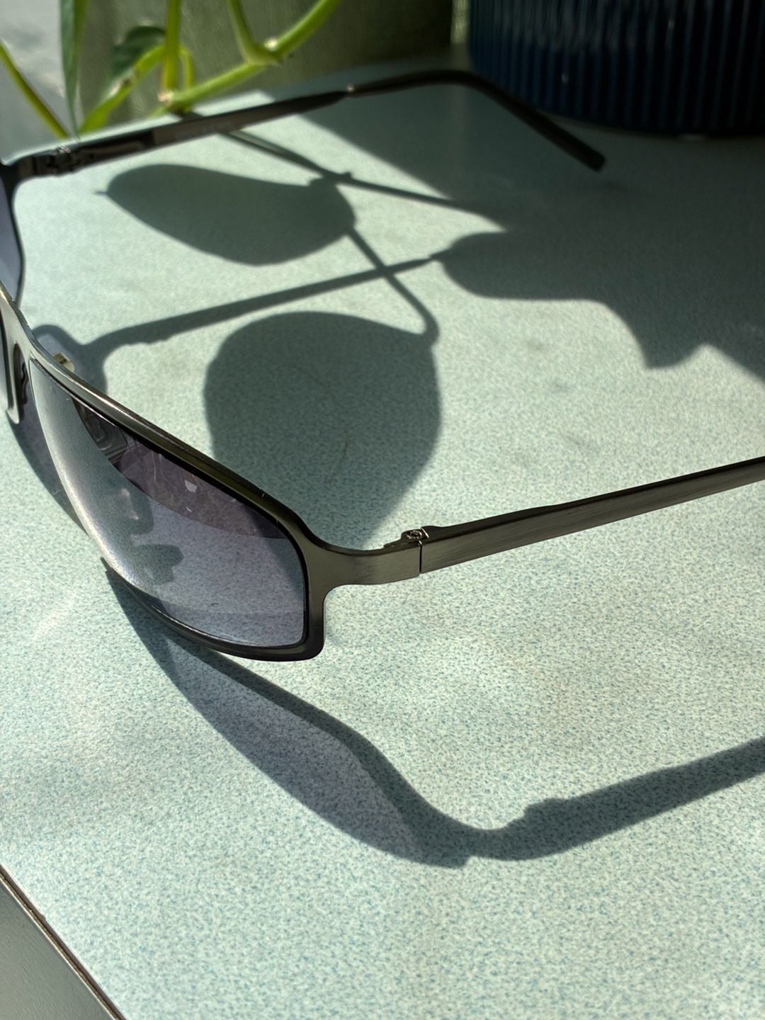 Dockers 4008 368 18316 Sunglasses Dark Gray Metal Frame 5