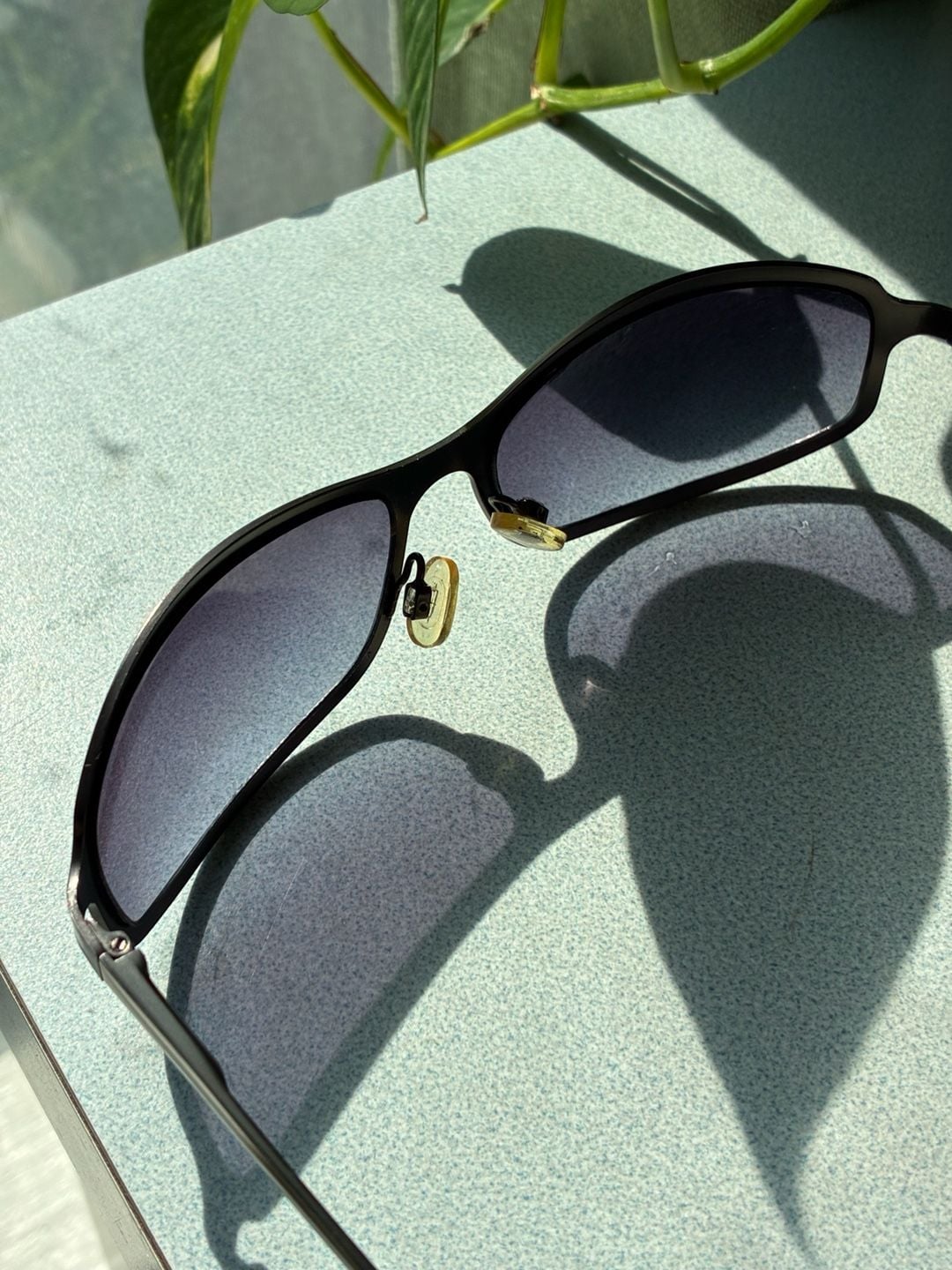 Dockers 4008 368 18316 Sunglasses Dark Gray Metal Frame 6