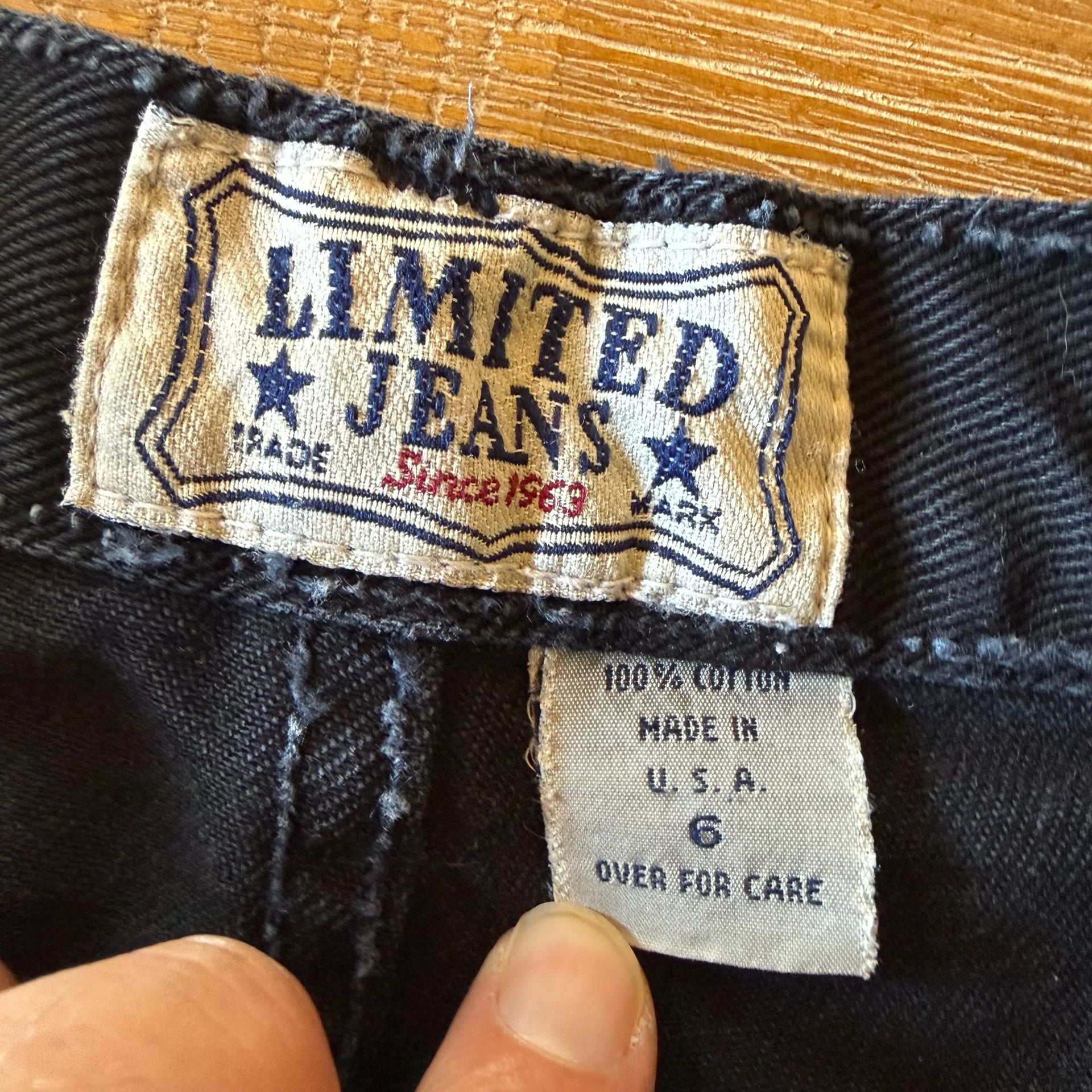 VTG Limited Jeans Black Denim Shorts Womens 6 High Rise Cuffed Mom Shorts USA 4