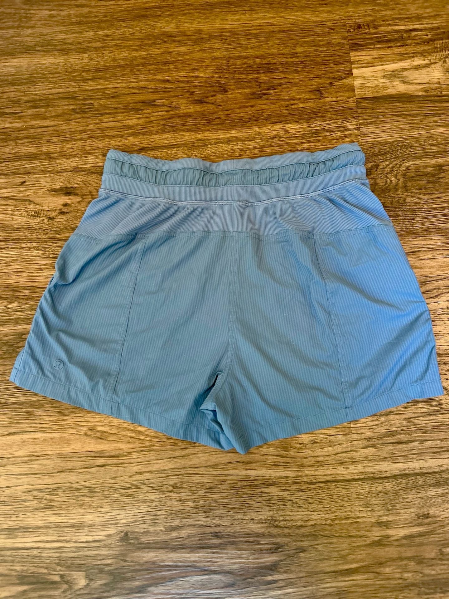 Lululemon Dance Studio High-Rise Short BlueSize 6 6