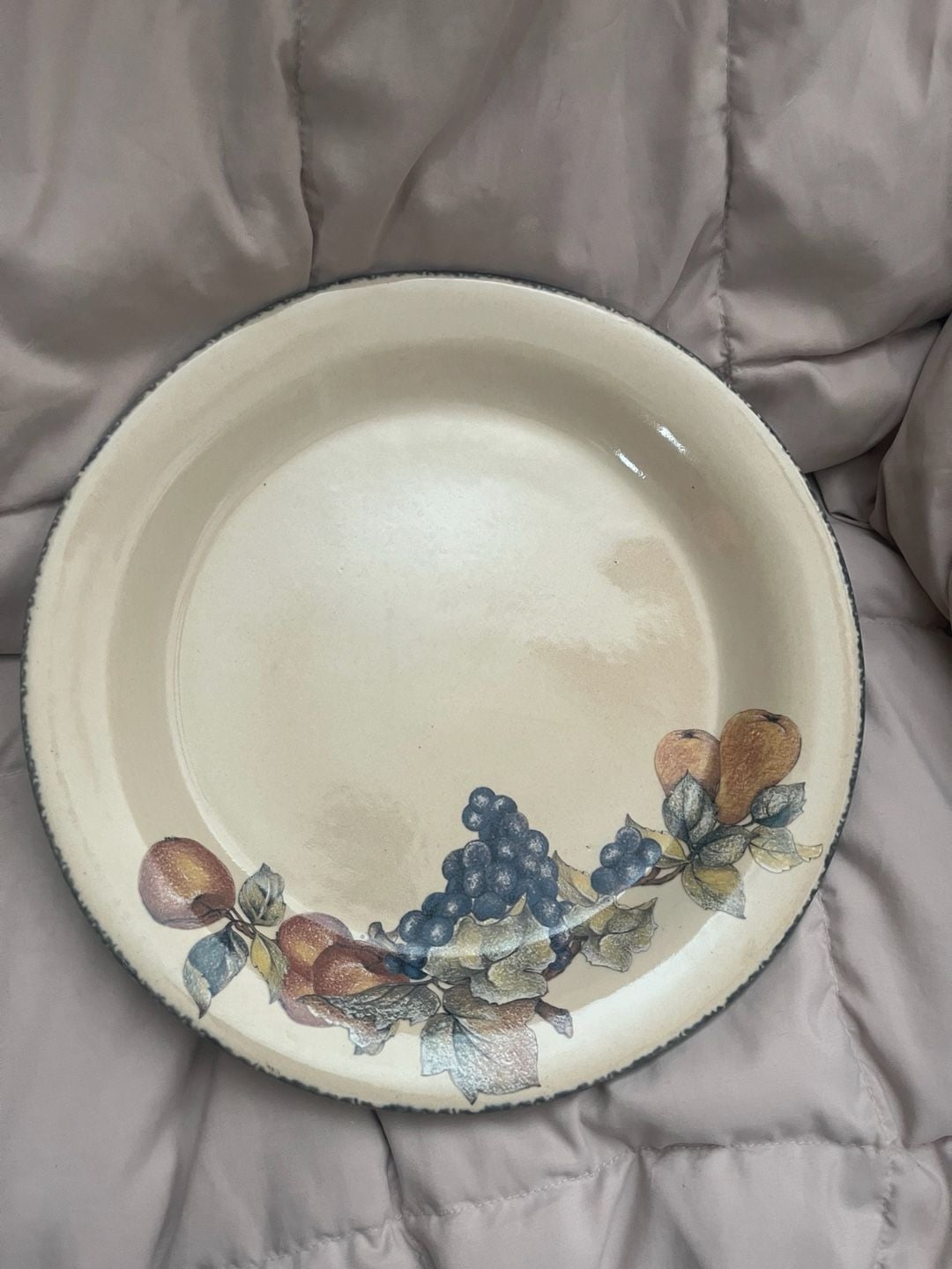 Home & Garden Party 2002 Fruit Grape Vine Ceramic Pie Baker Plate 5