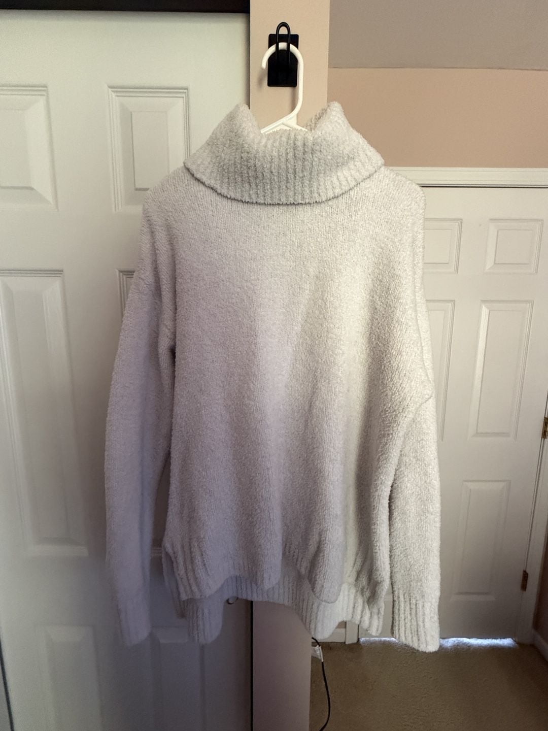 ATM Cashmere Turtleneck Sweater Size S/P White Fuzzy Fleece 2