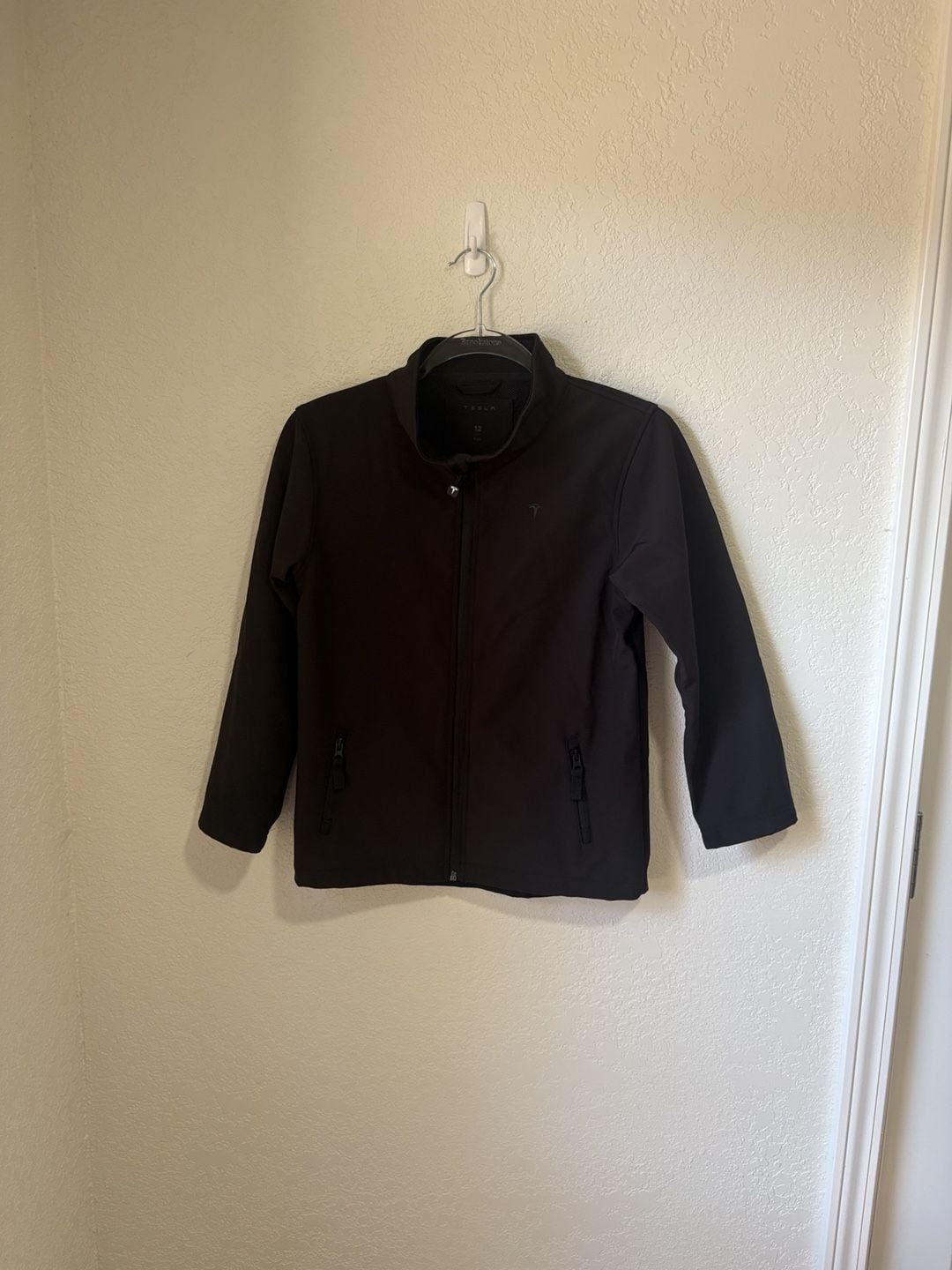 Tesla Softshell Jacket Size 12 Black Kids 2