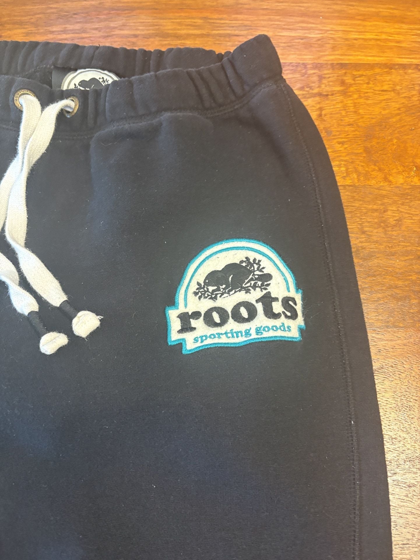 Roots Sporting Goods Sweatpants Size XS Black Logo Fleece Joggers 2