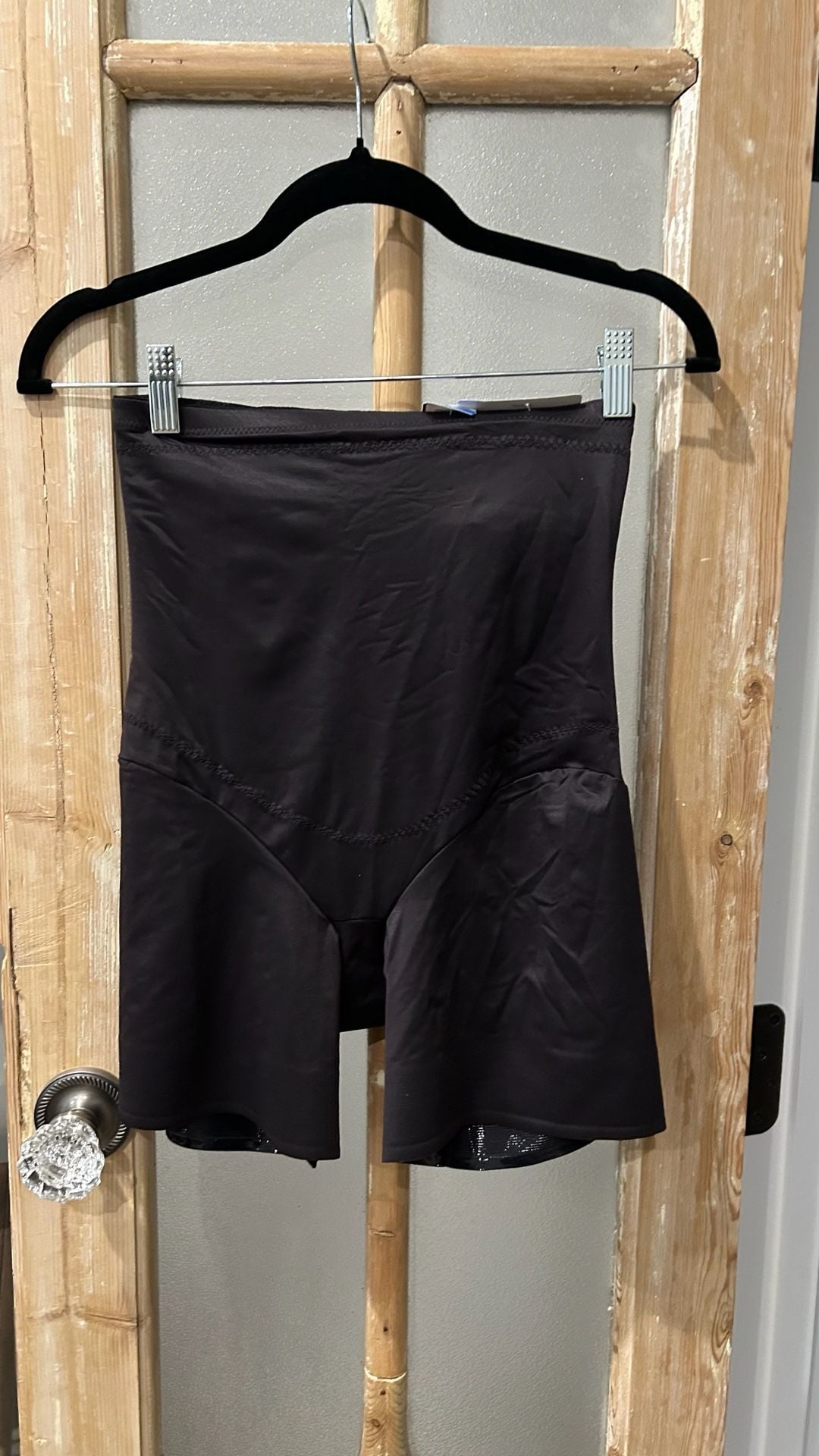 Miraclesuit Flexible Fit Hi Waist Thigh Slimmer XL Black Shapewear 2