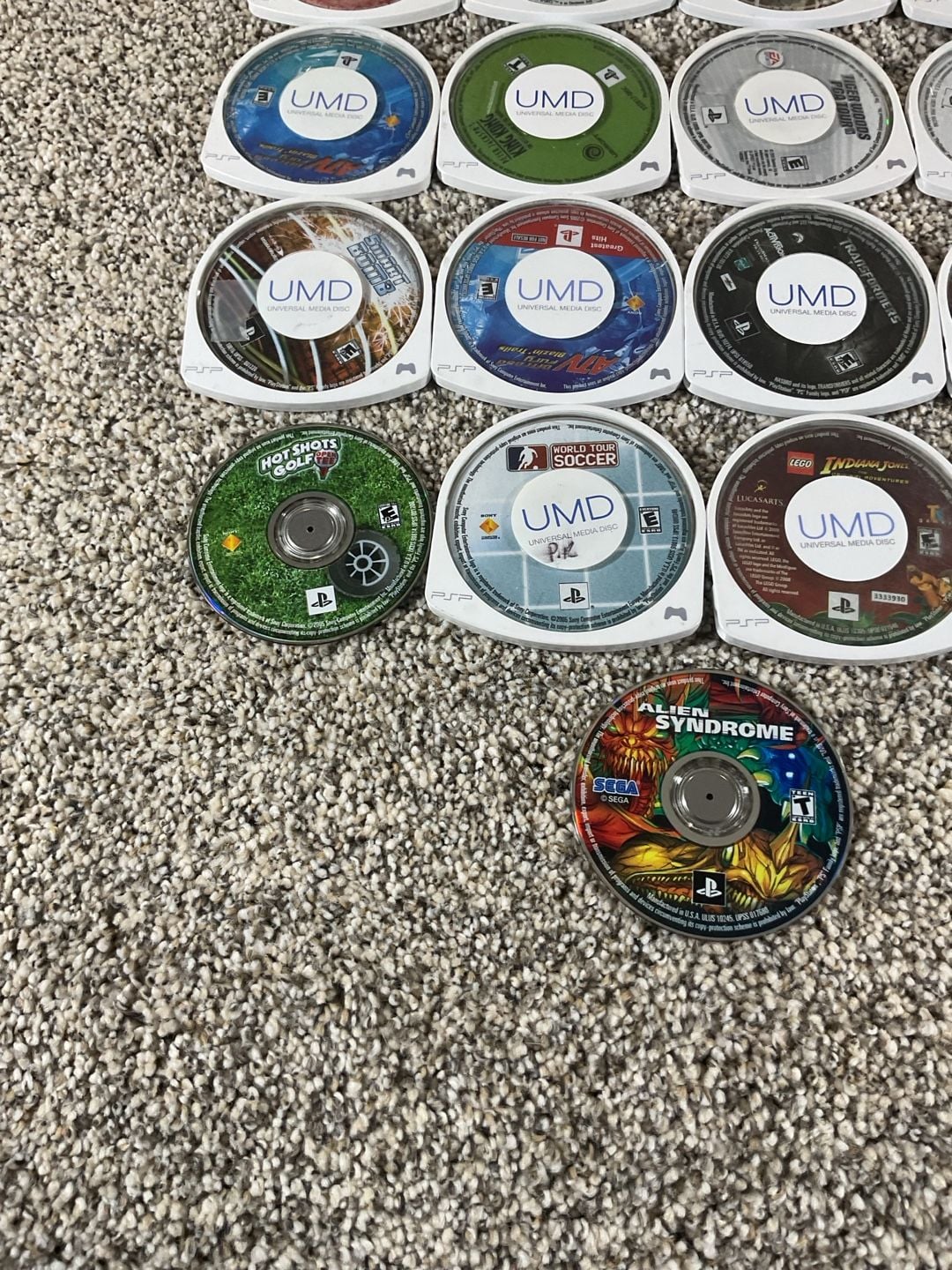 Sony PlayStation Portable PSP UMD Disc Lot of 17 Games Iron Man - King Kong NICE 4