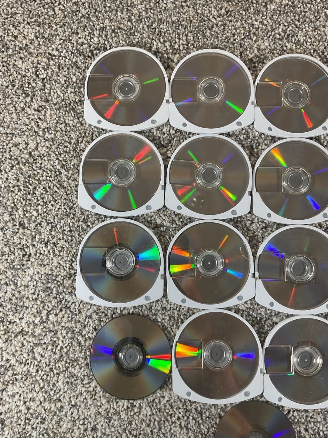 Sony PlayStation Portable PSP UMD Disc Lot of 17 Games Iron Man - King Kong NICE 8