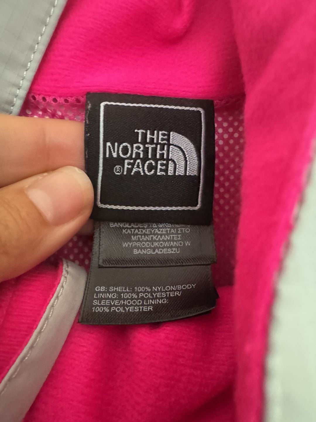 The North Face Resolve 2 Jacket Size S/P Grey Pink Rain Jacket Gorpcore Outdoors Weatherproof 4