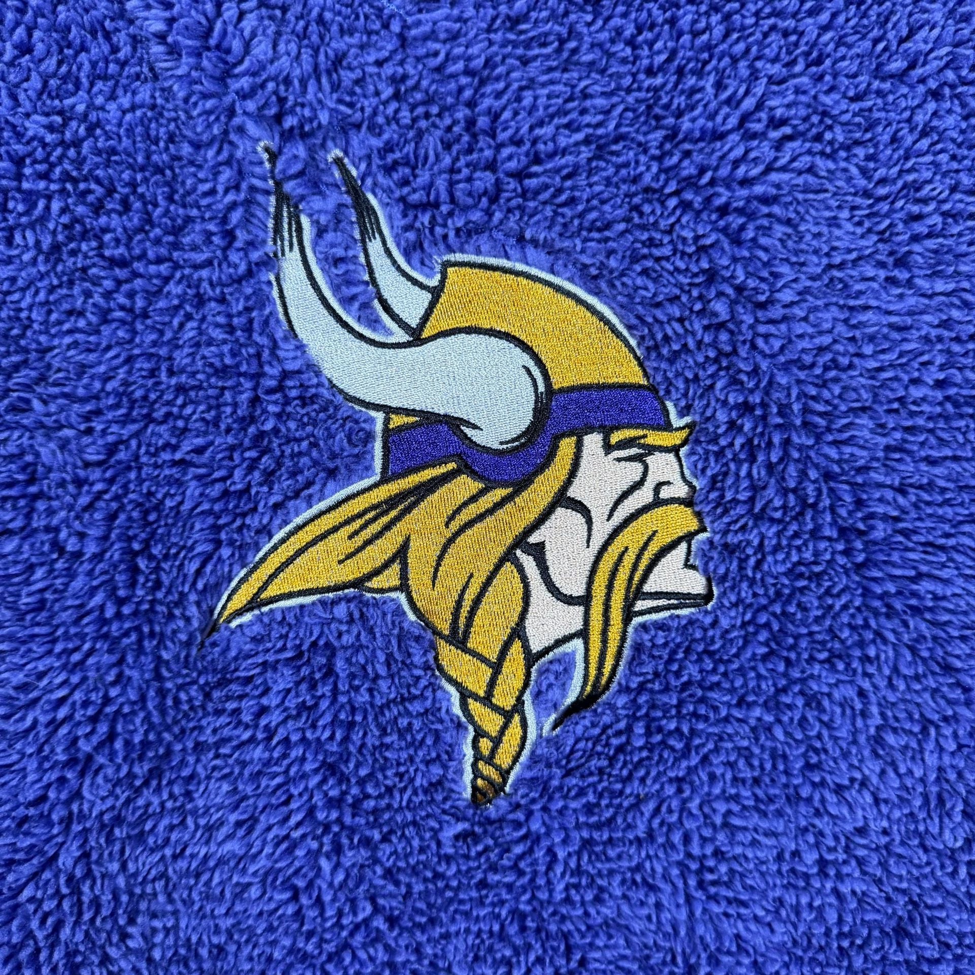NFL Team Apparel Minnesota Vikings Sherpa Hoodie Girls Size XL Purple 4
