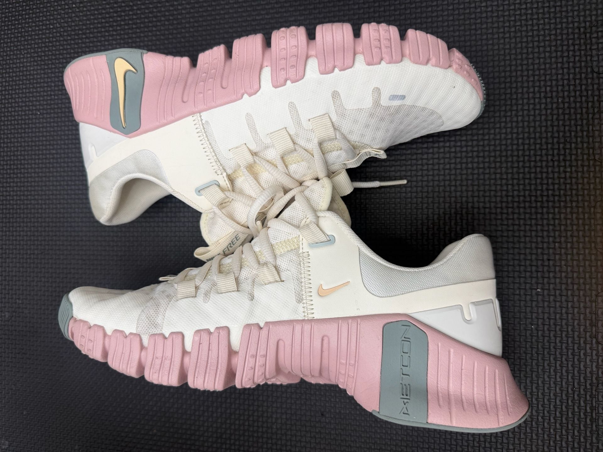 Nike Free Metcon 5 Size 8.5 White Pink Women's Training Shoes 4