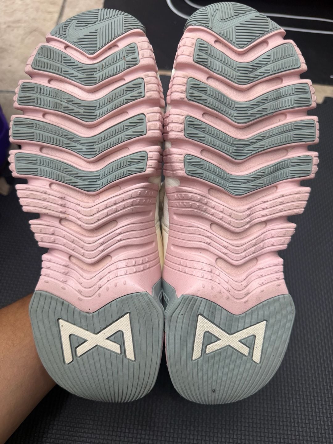 Nike Free Metcon 5 Size 8.5 White Pink Women's Training Shoes 5