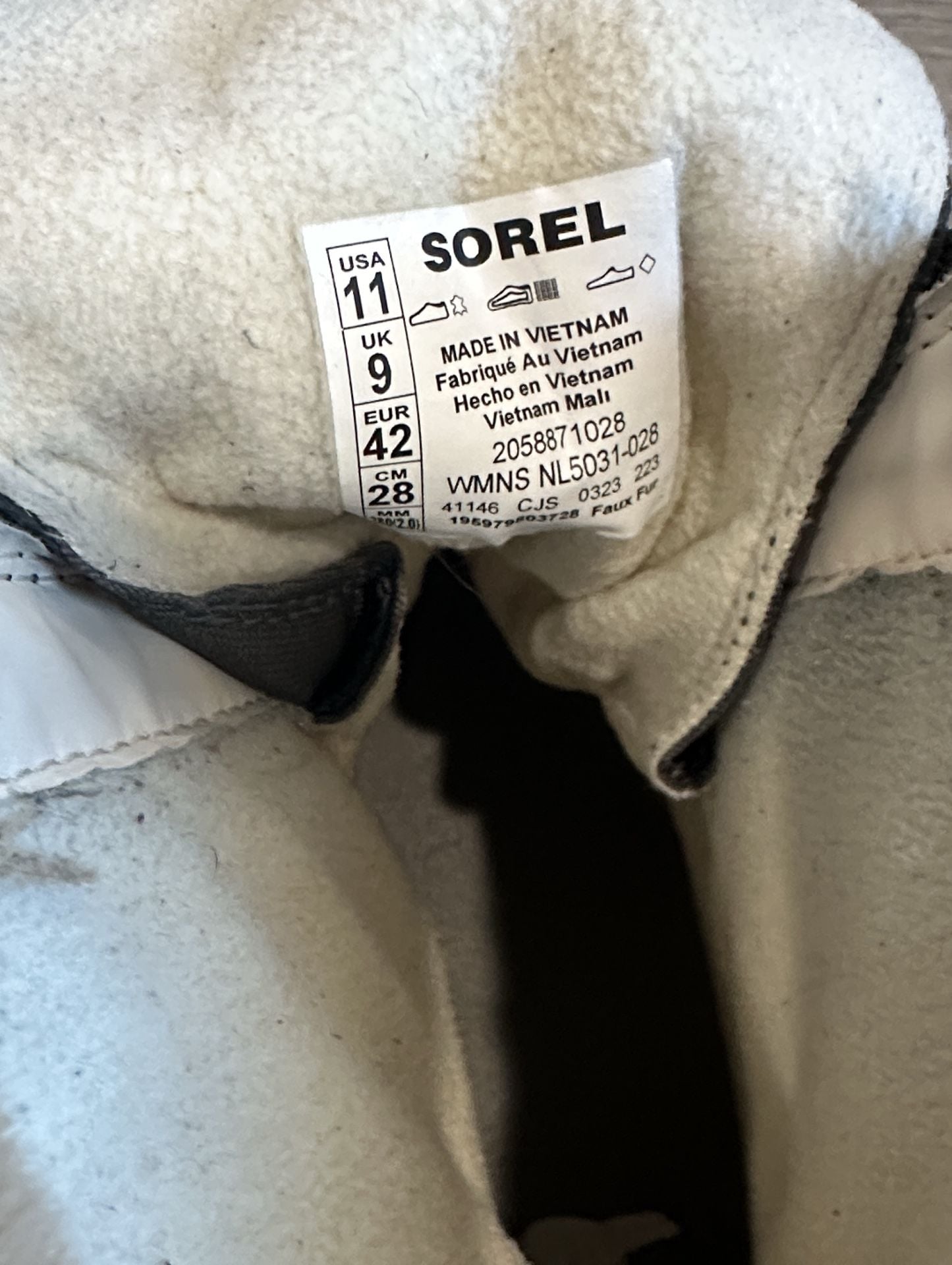 Sorel Kinetic Lace Waterproof Boots Grey Suede 9