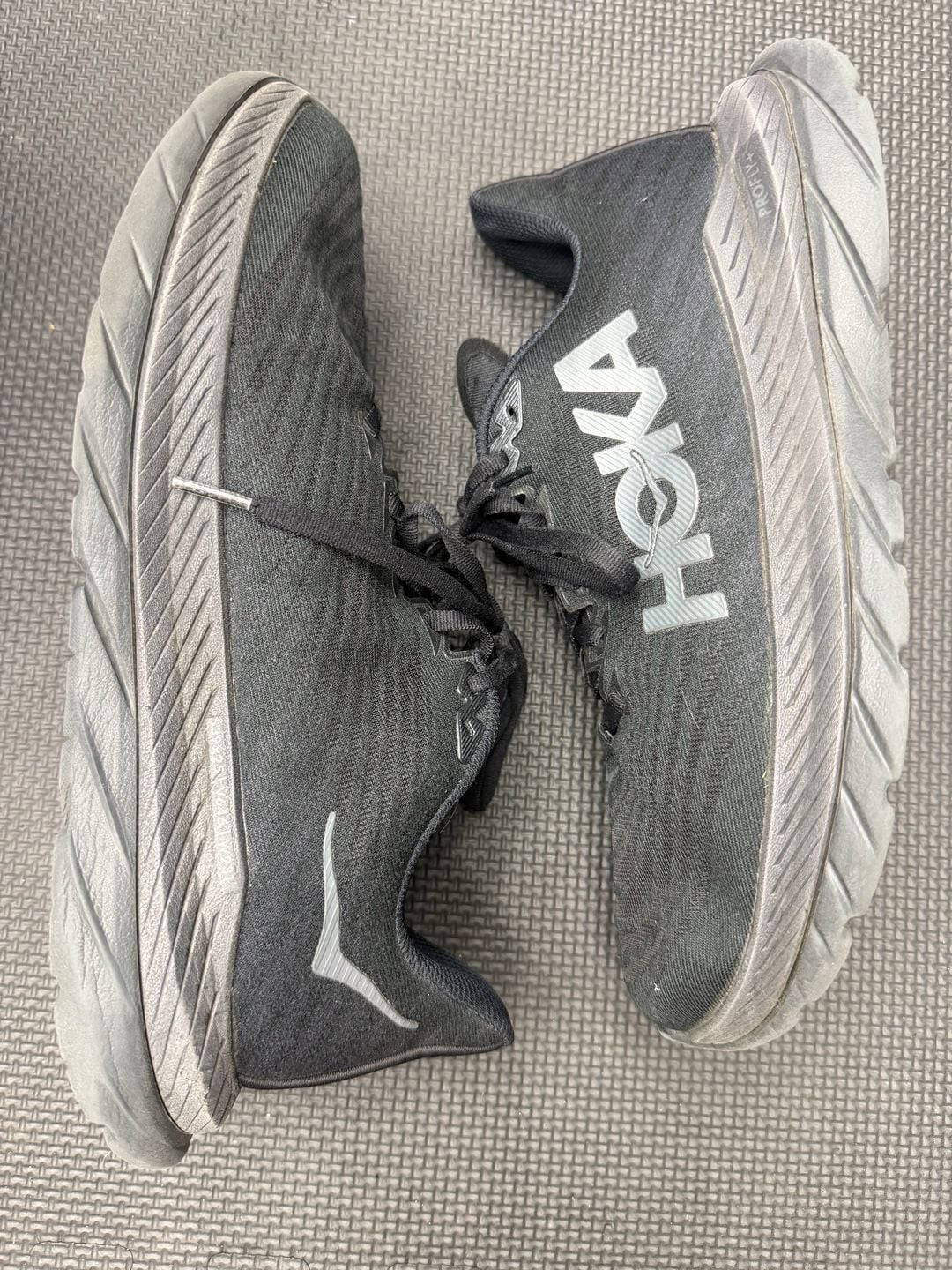 Hoka One One Mach 5 Size 9.5D Black Running Shoes 2