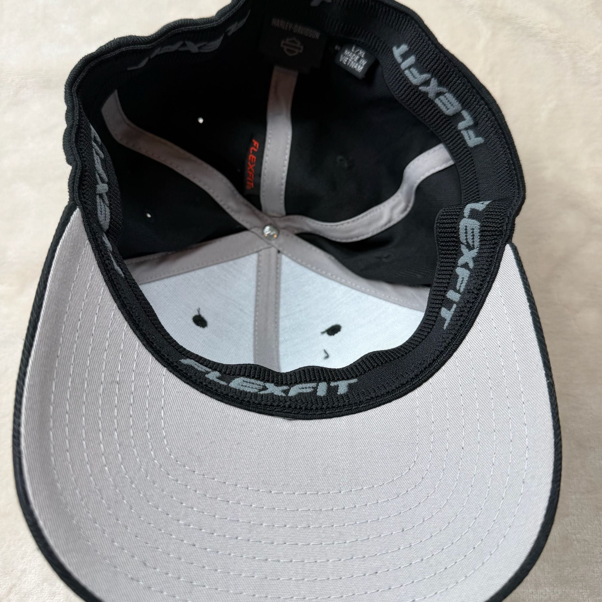 Harley-Davidson Flexfit Hat Size L/XL Black Skull Logo Cap 4