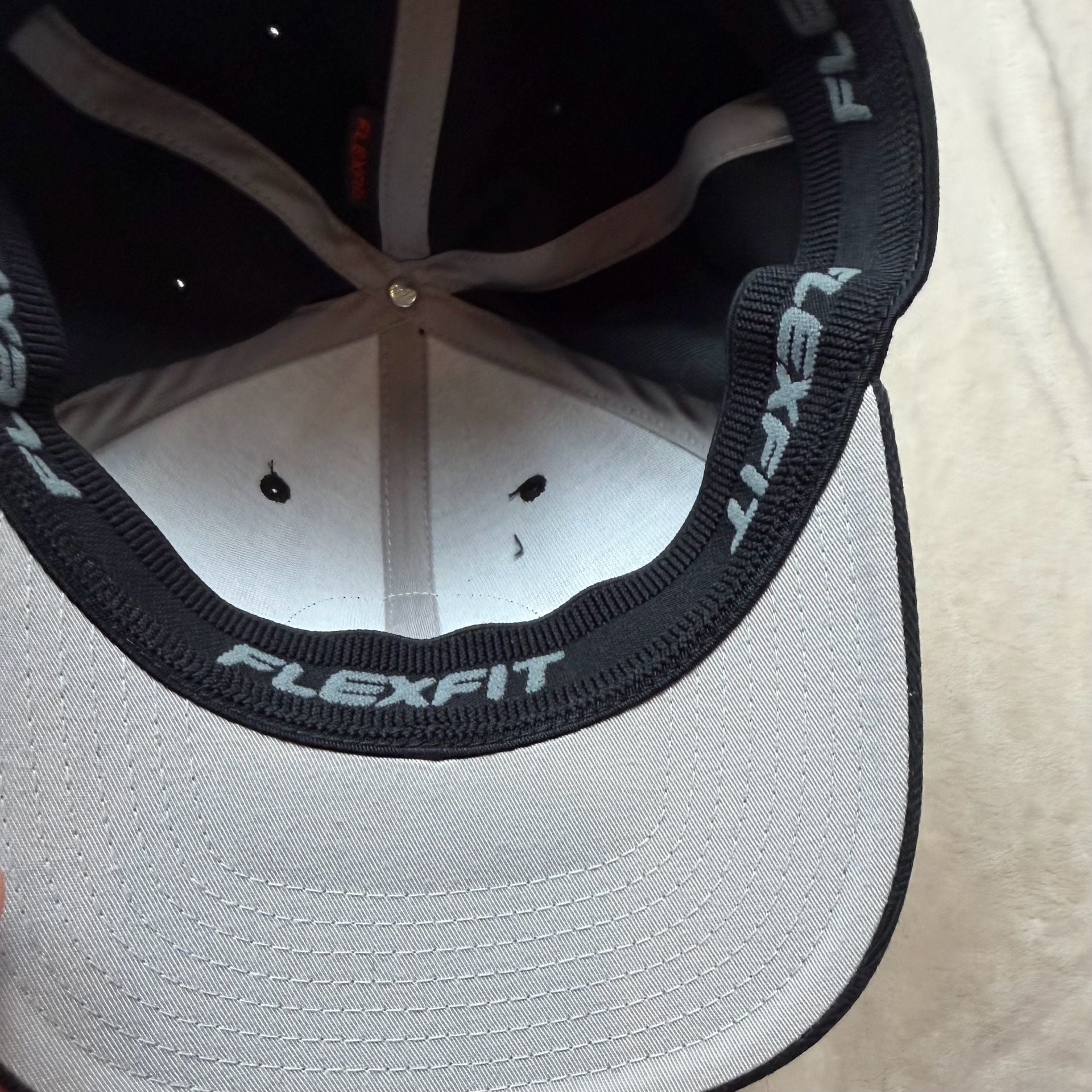 Harley-Davidson Flexfit Hat Size L/XL Black Skull Logo Cap 6