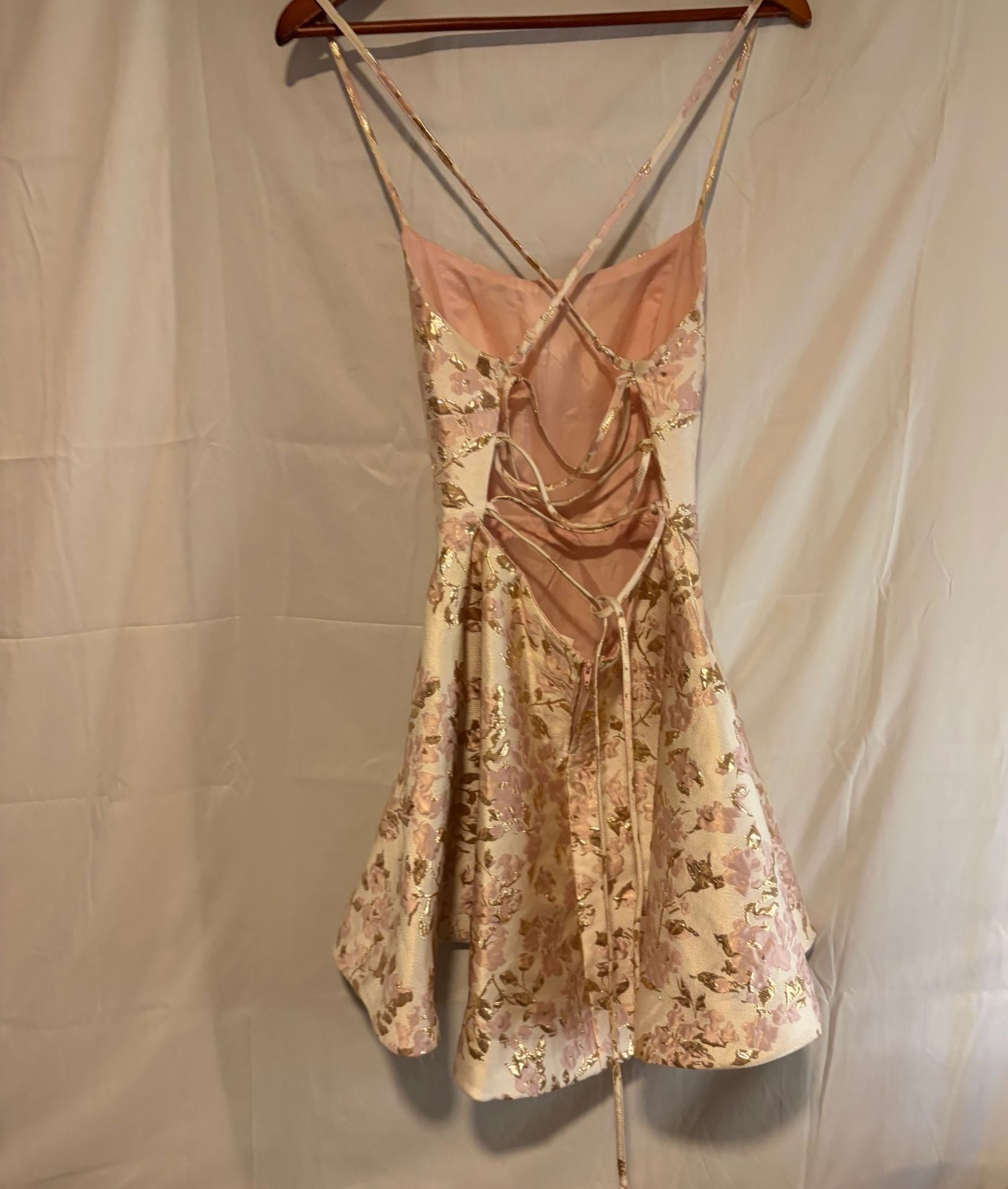 B. Darlin Jacquard Fit & Flare Dress Size 7/8 Pink Gold Floral Cocktail 5