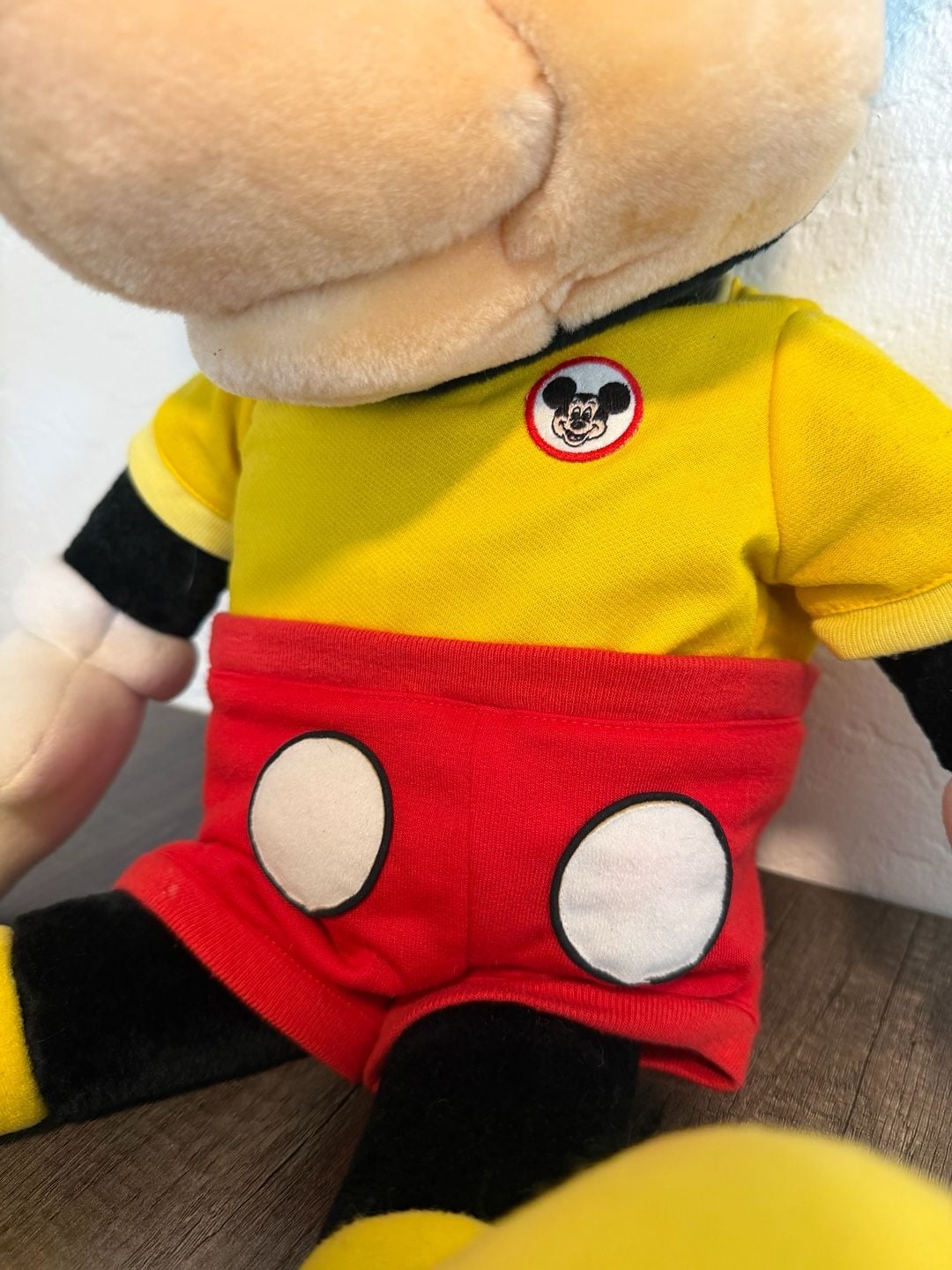 Worlds of Wonder The Talking Mickey Mouse Animated Plush Doll 2
