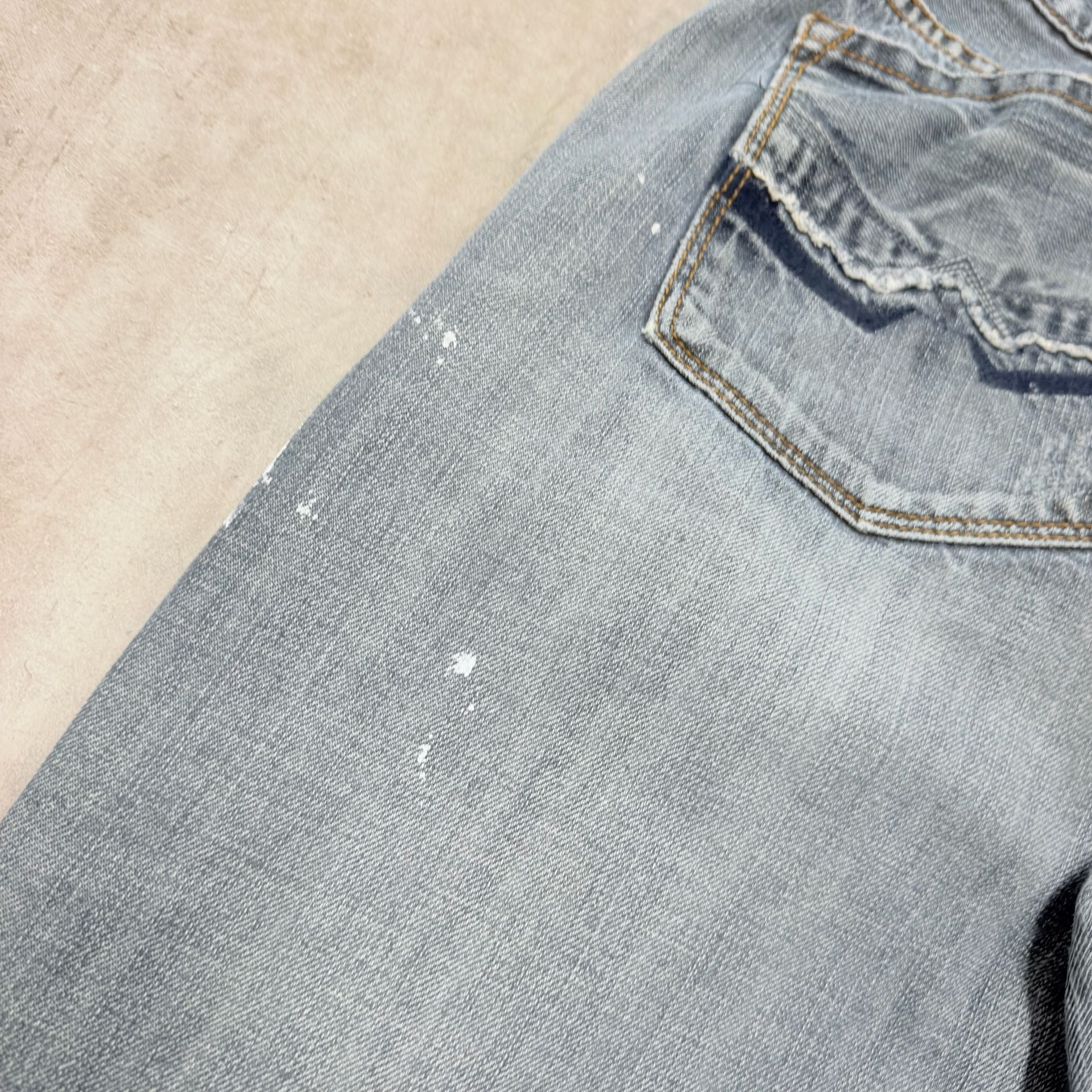 Urban Pipeline Relaxed Bootcut Jeans 36x34 Gray Distressed Denim 5