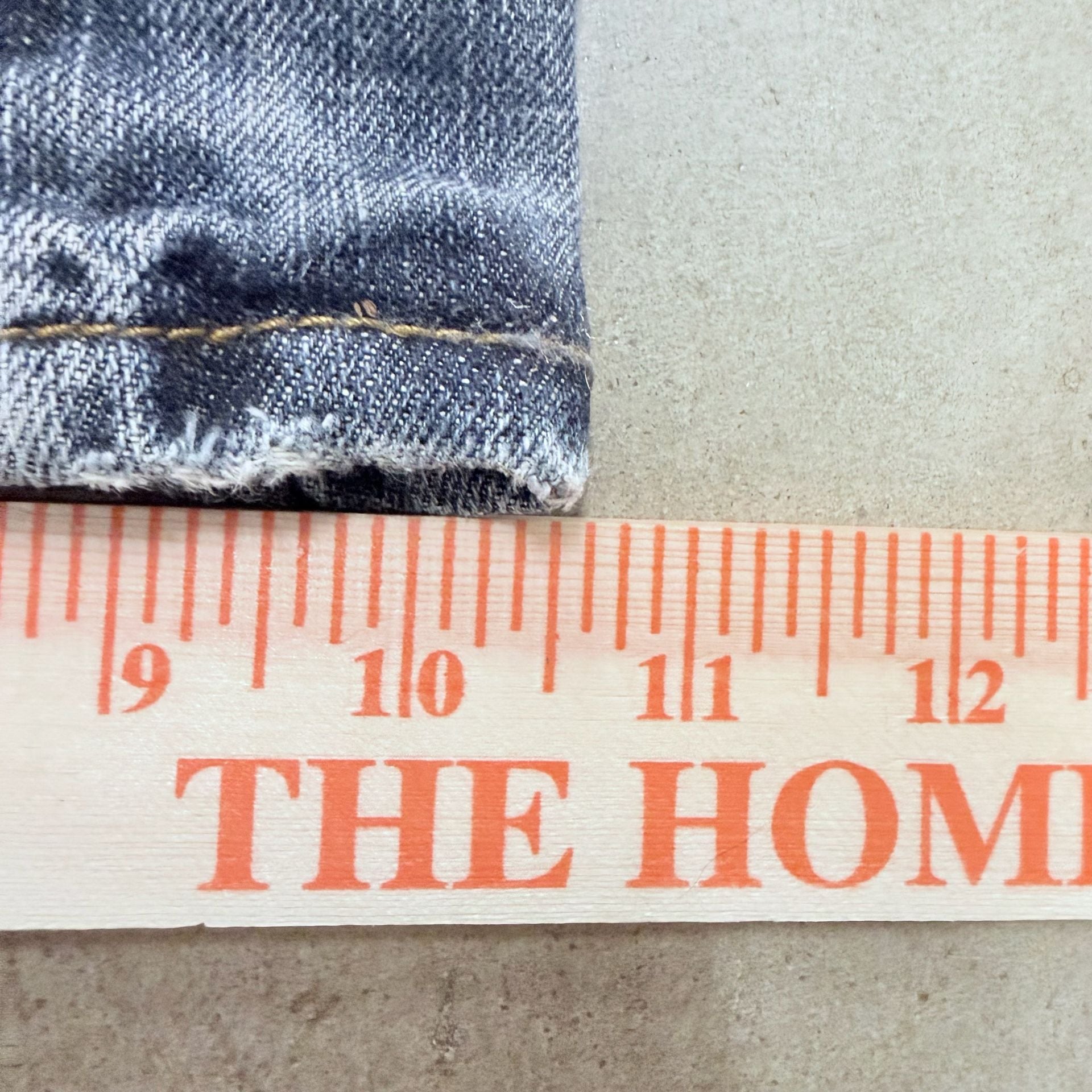 Urban Pipeline Relaxed Bootcut Jeans 36x34 Gray Distressed Denim 10