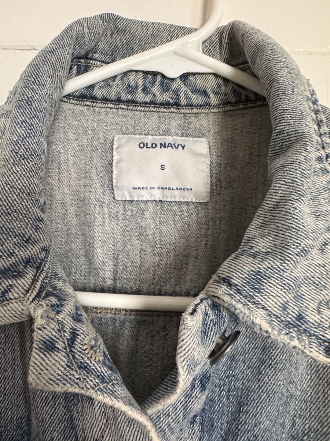 Old Navy Denim Jean Jacket Size S Distressed Light Wash 3
