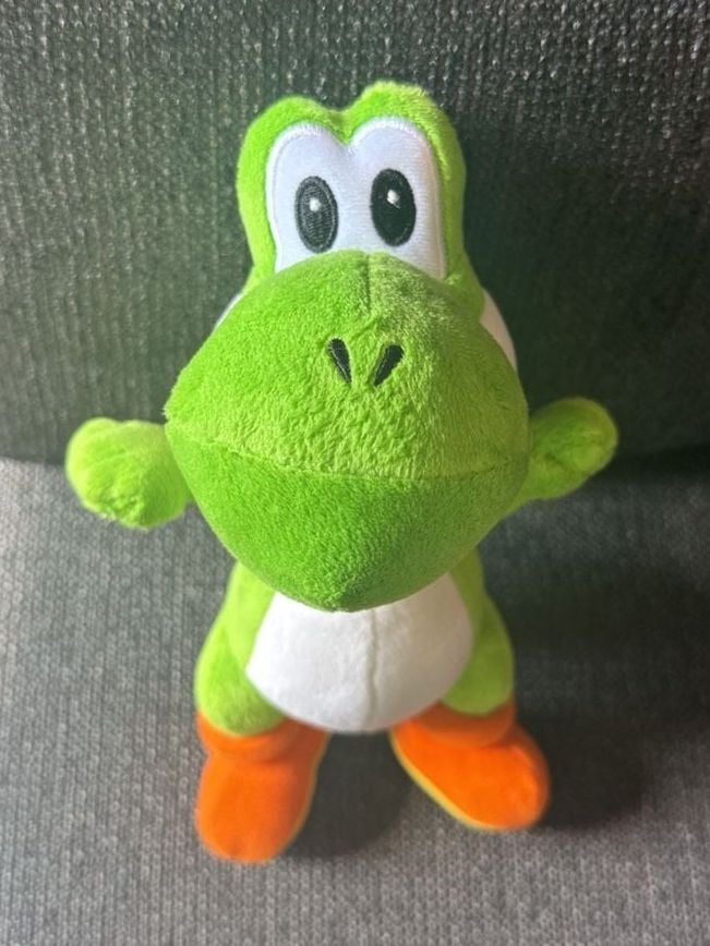 Nintendo Super Mario Yoshi Green Dinosaur Plush Stuffed Toy 2