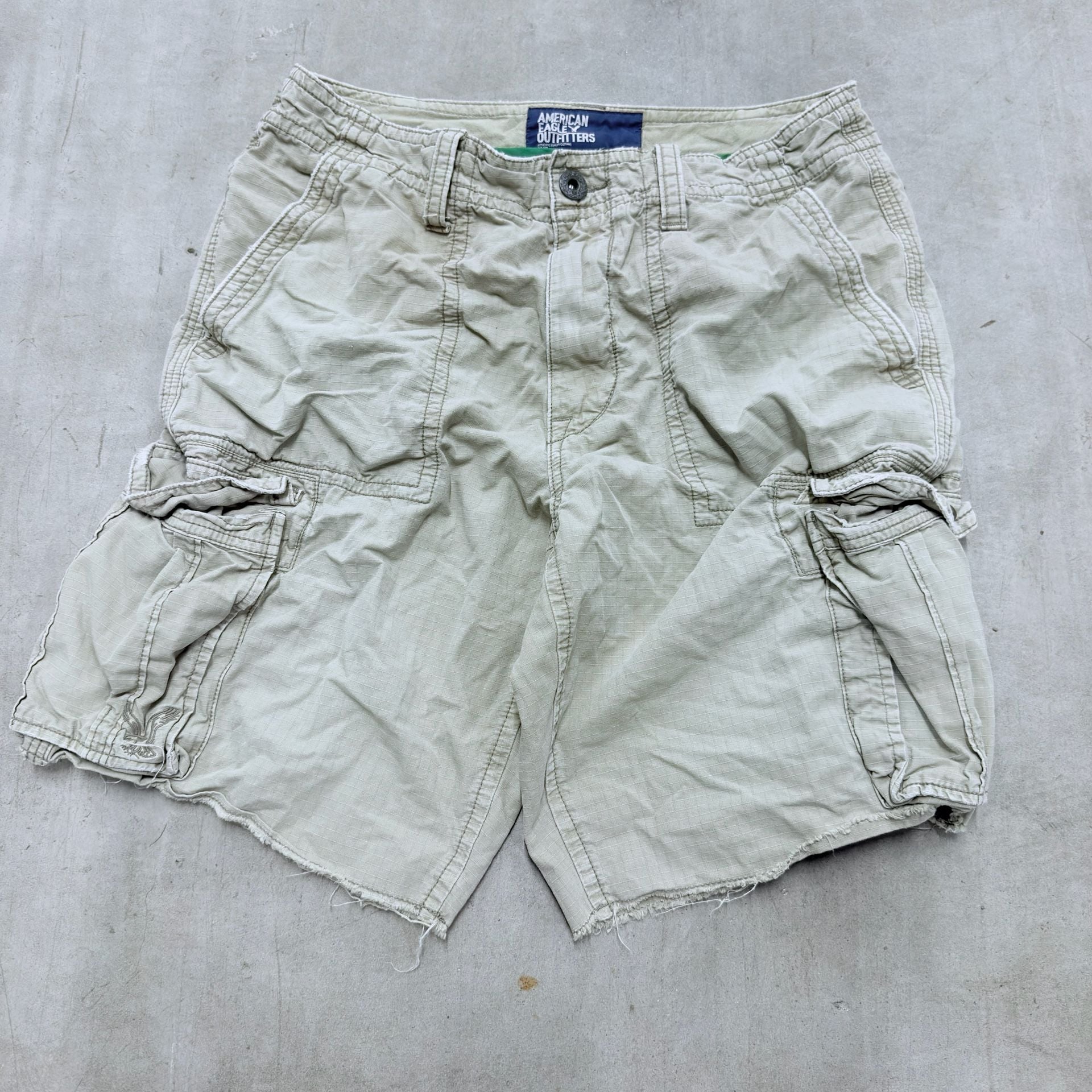 American Eagle Outfitters Cargo Shorts Size 32 Beige Cotton 3