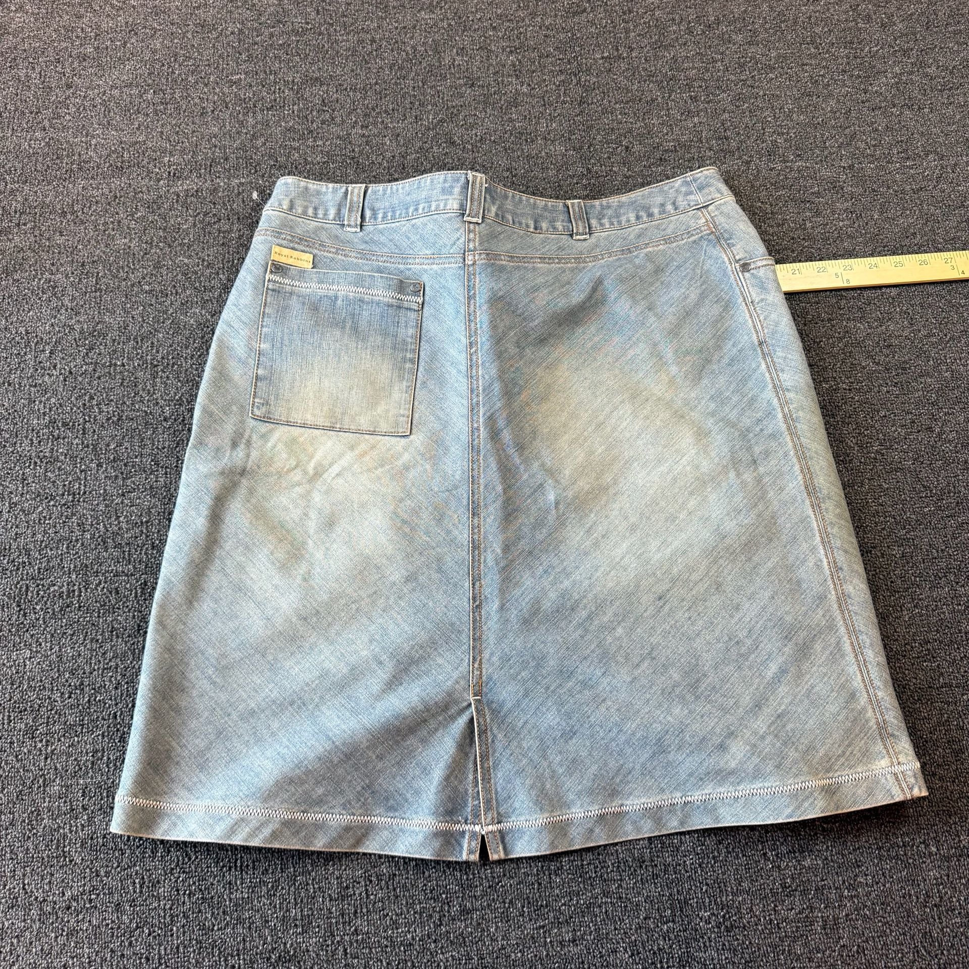 Royal Robbins 2000s button fly Denim Skirt Size 14 7