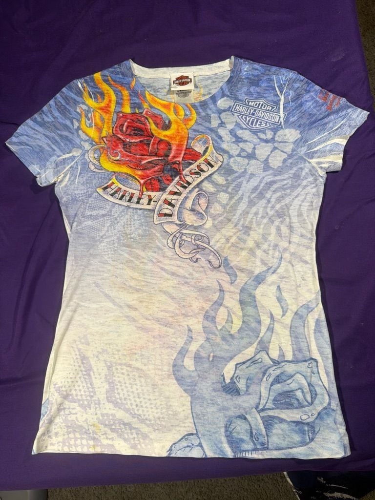 Harley-Davidson Graphic T-Shirt womens Size L Blue Flame Rose 2