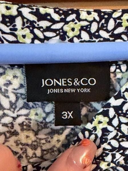 Jones & Co Jones New York Floral Blouse Size 3X Long Sleeve 2