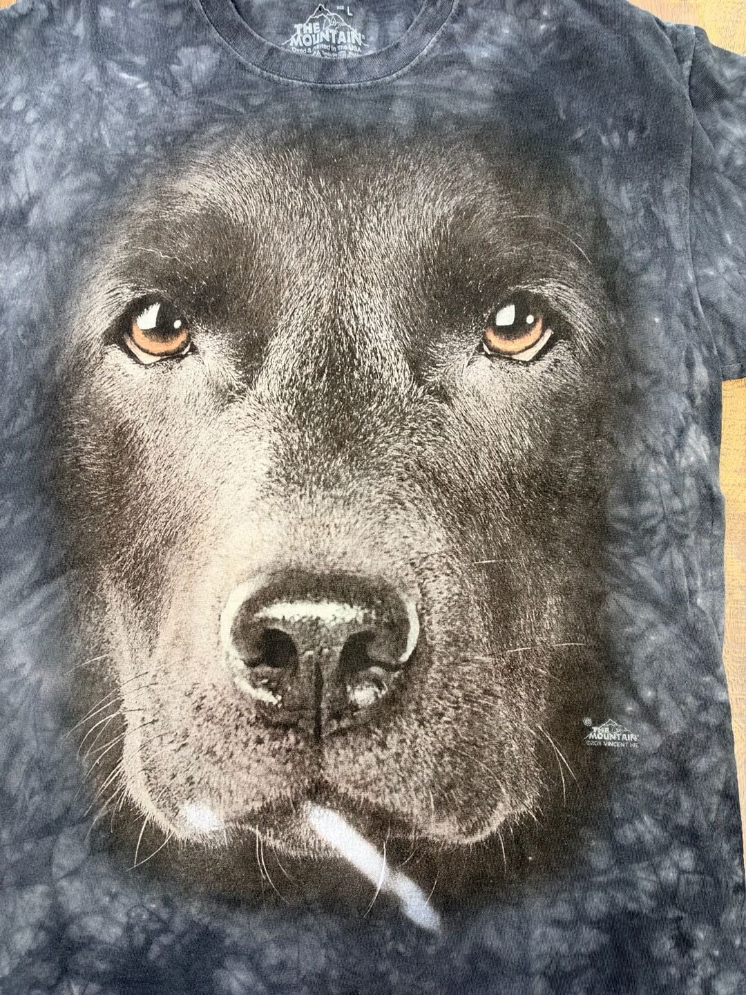 The Mountain Black Lab Dog Graphic T-Shirt Size L Tie Dye Vincent Hie 3