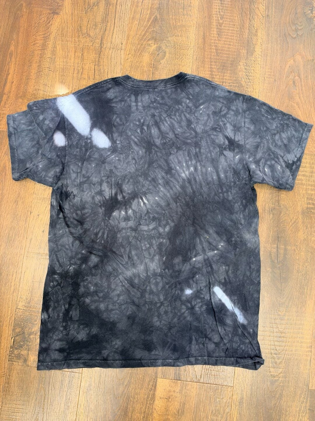The Mountain Black Lab Dog Graphic T-Shirt Size L Tie Dye Vincent Hie 5
