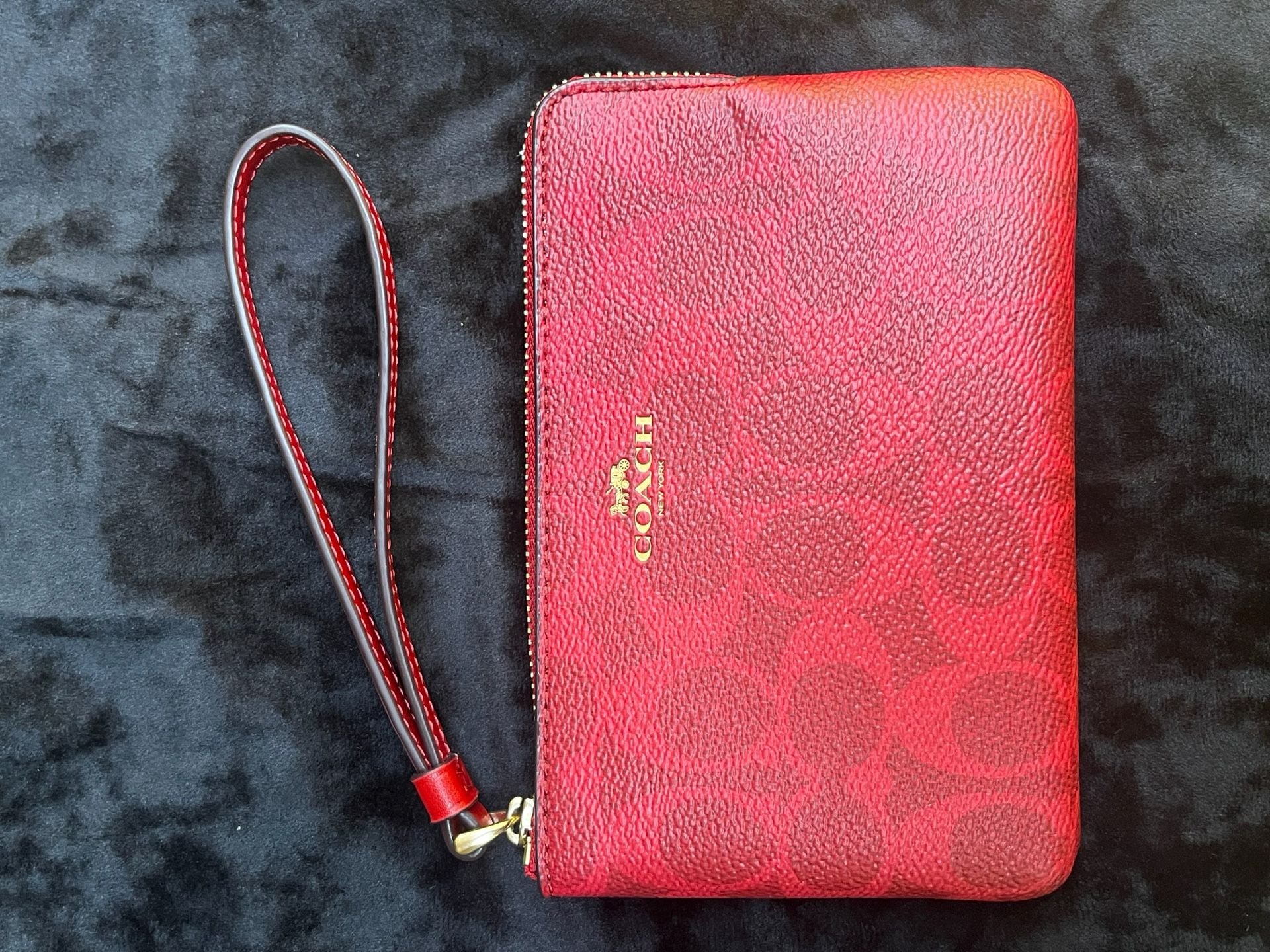 Coach Corner Zip Wristlet Signature Canvas Bold Red 3