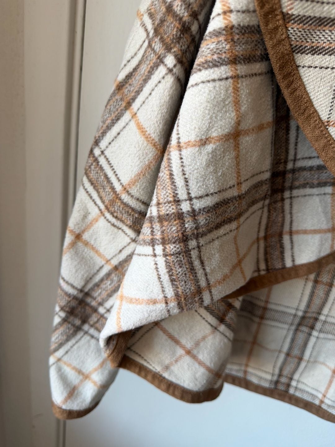 Luxology Plaid Waterfall Vest Size M Brown White Open Front Drape 4