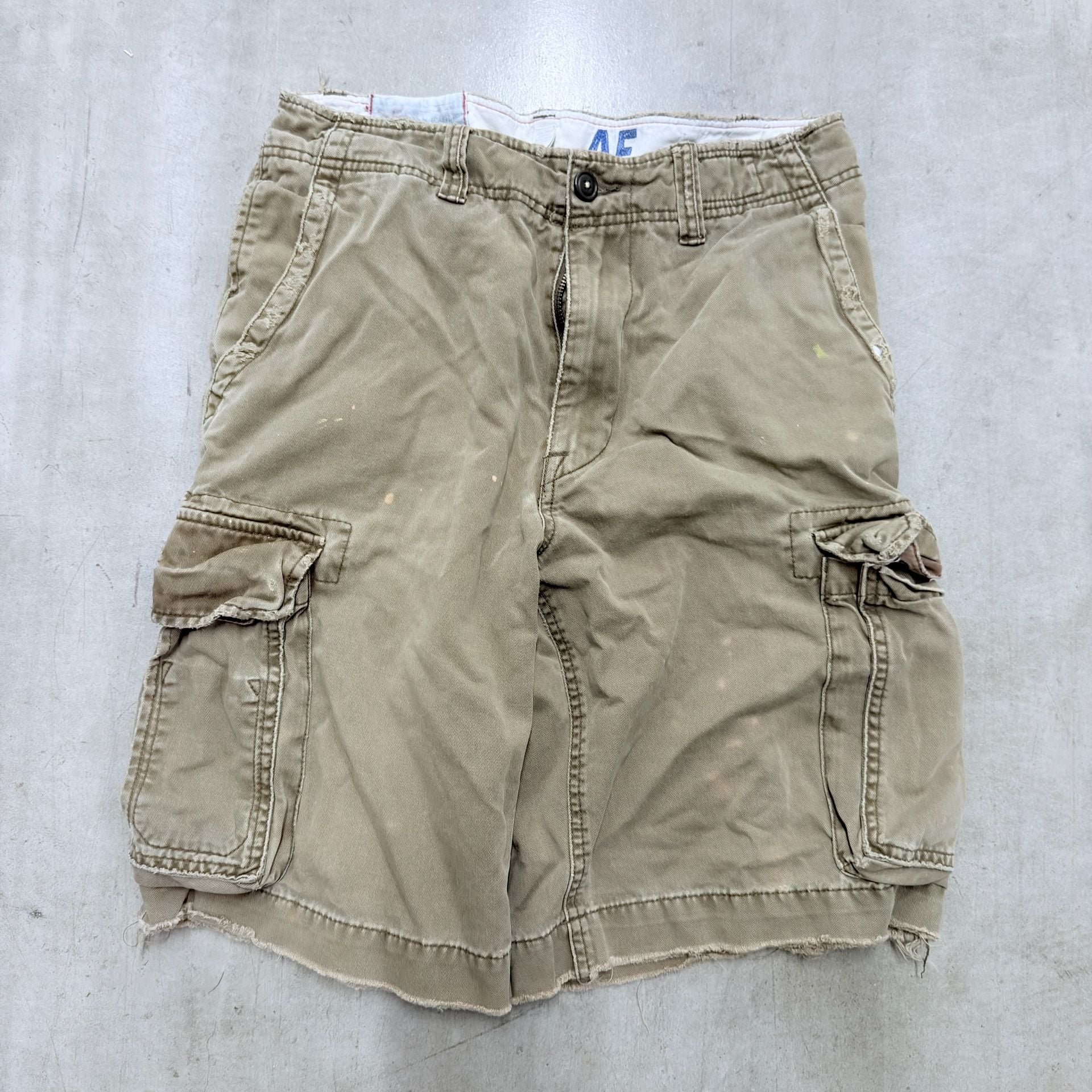 American Eagle Cargo Shorts Size 30 Khaki Cotton Distressed 2