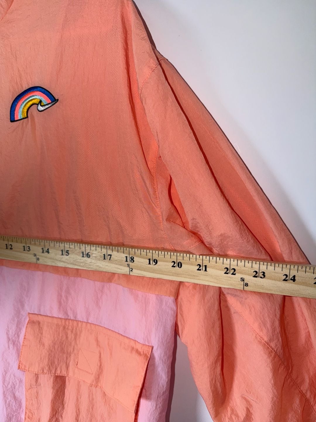 Nike Women’s Coral Pink Colorblock Rainbow Swoosh Windbreaker Jacket Size M 4