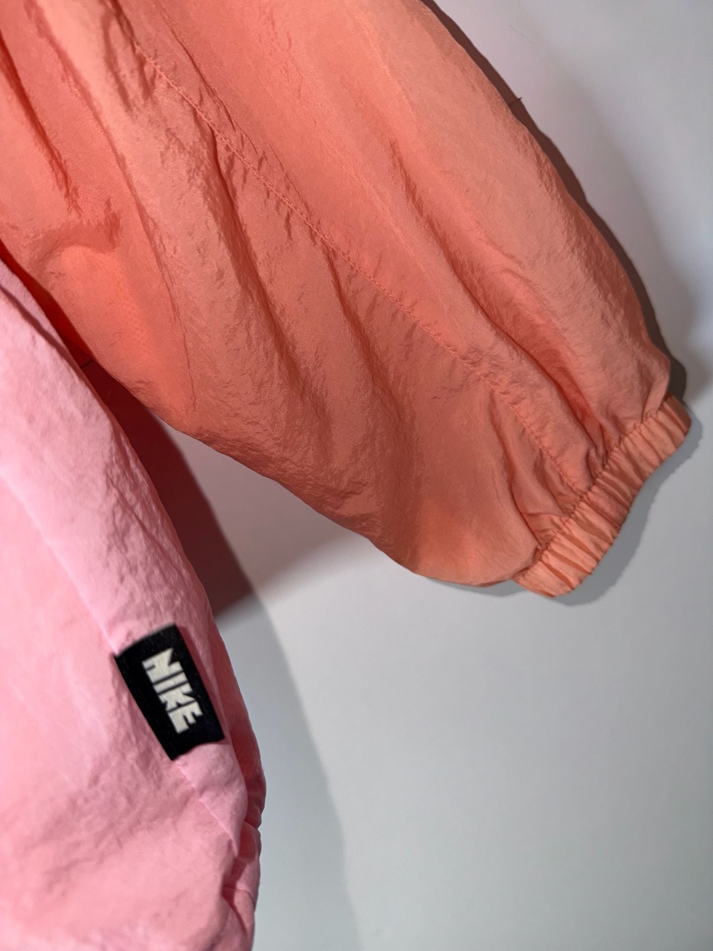 Nike Women’s Coral Pink Colorblock Rainbow Swoosh Windbreaker Jacket Size M 11