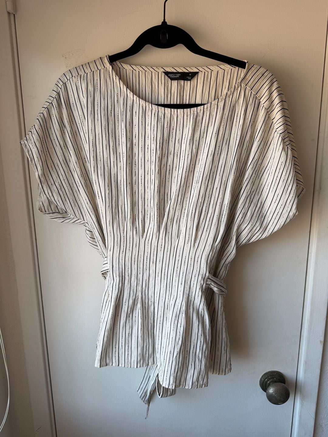 Simply Vera Vera Wang Striped Top Size M Black White Tie Waist 2