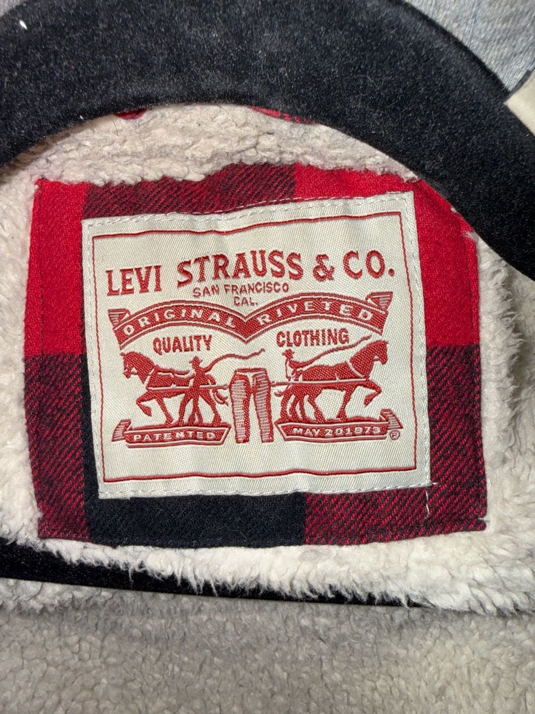 Levi Strauss & Co. Buffalo Plaid Sherpa Lined Hoodie Jacket 4