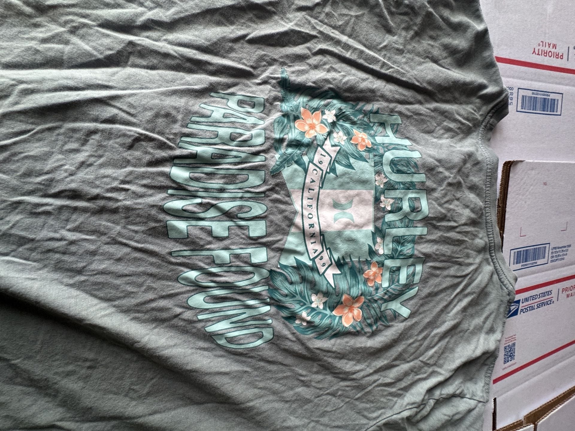 Hurley Paradise Found T-Shirt XL Gray Short Sleeve Graphic Tee 6