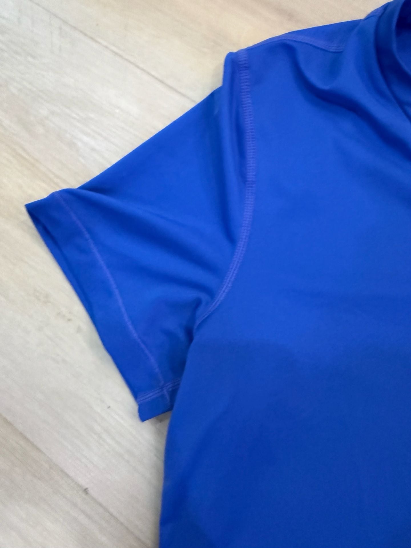 Nike Dri-FIT V-Neck T-Shirt Size M Royal Blue Athletic Top 5